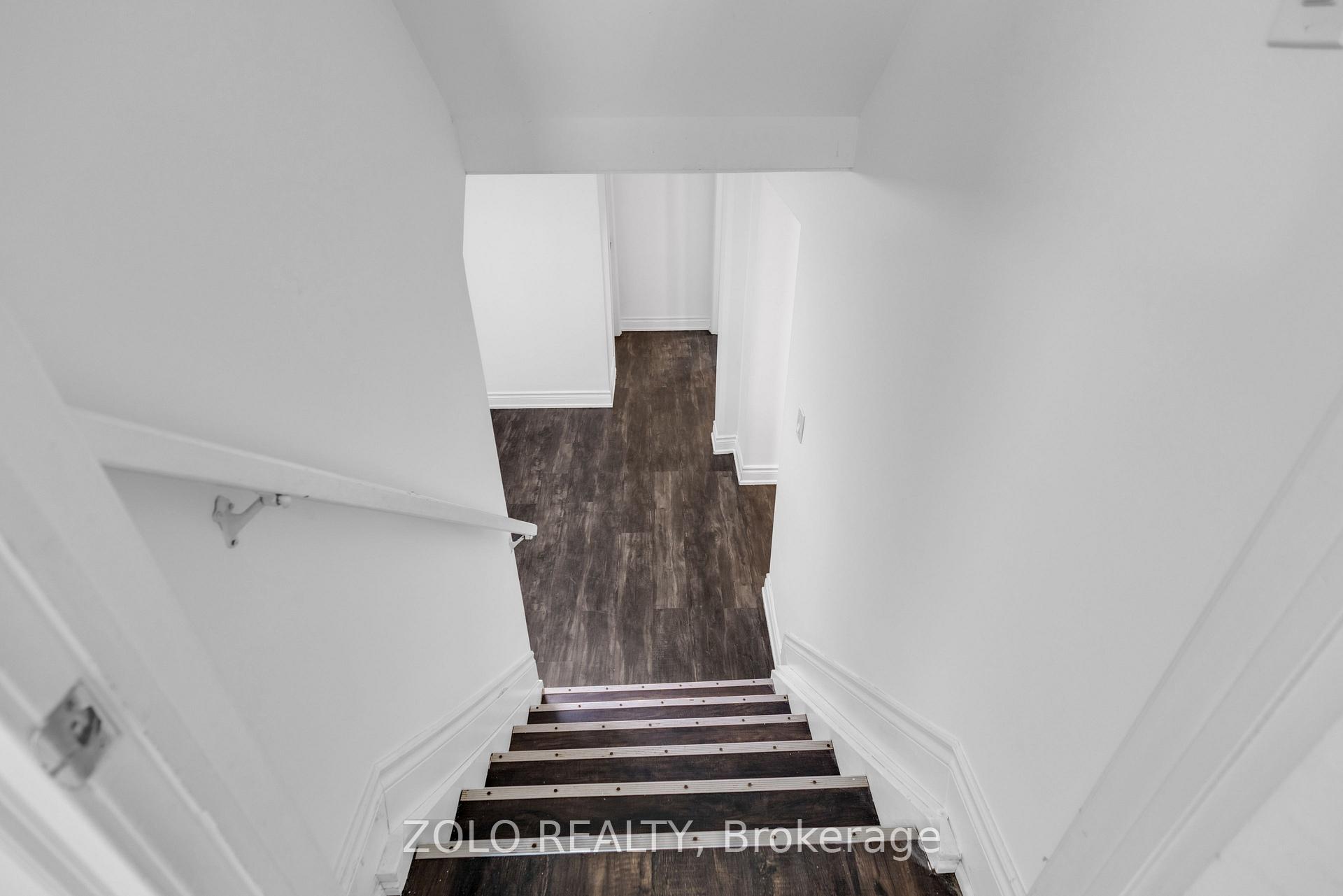 Photo 34 of 43 Davies Crescent, Barrie, Grove East — HOMEH