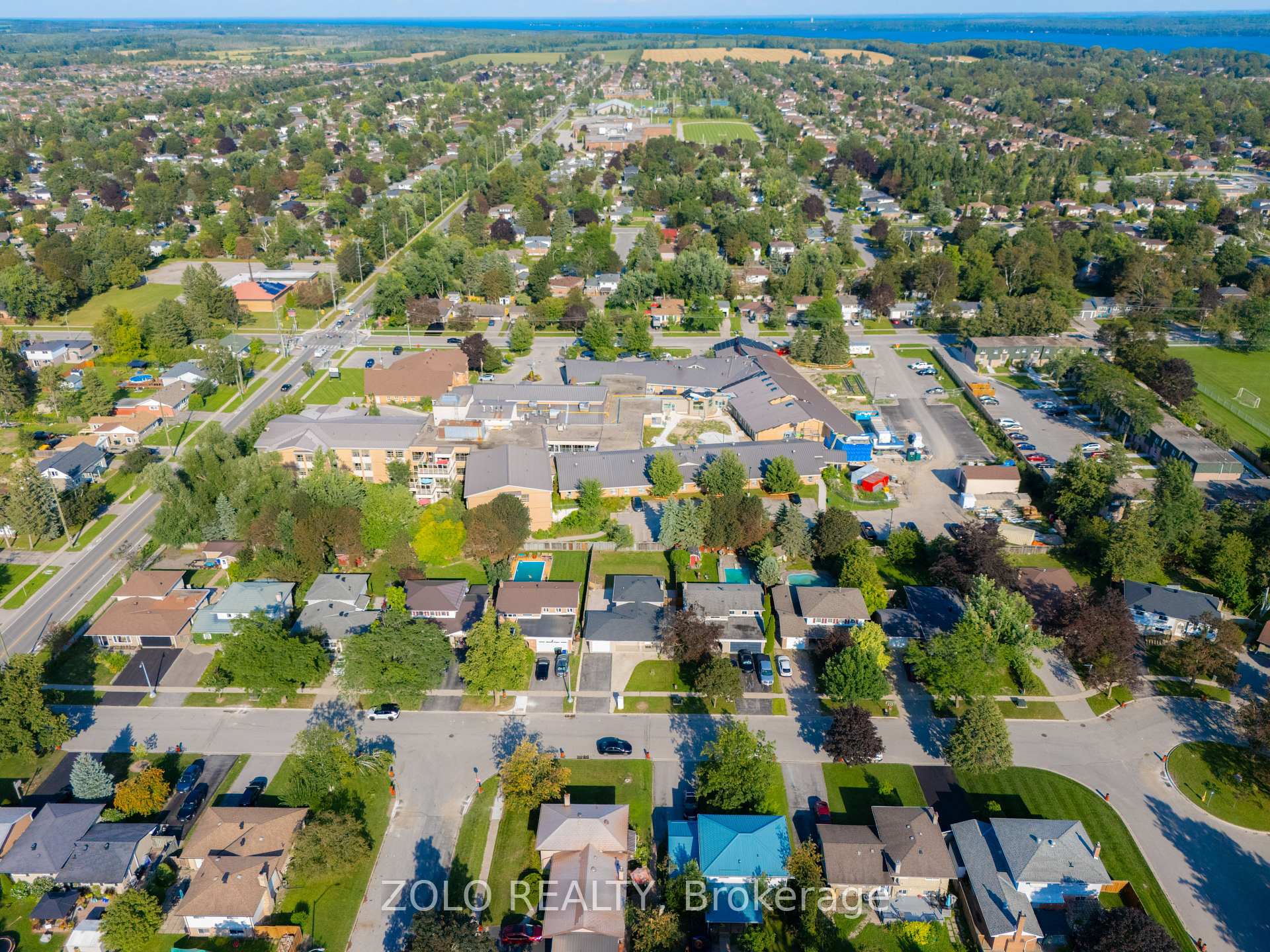 Photo 46 of 43 Davies Crescent, Barrie, Grove East — HOMEH