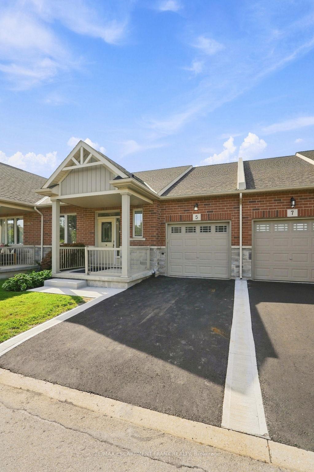 Photo 3 of 5 Murphy Lane, Hamilton, Binbrook — HOMEH