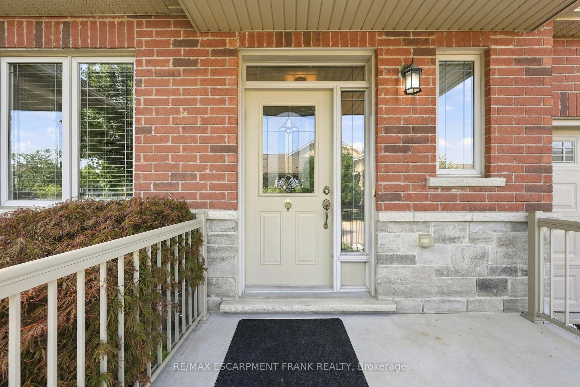Photo 7 of 5 Murphy Lane, Hamilton, Binbrook — HOMEH