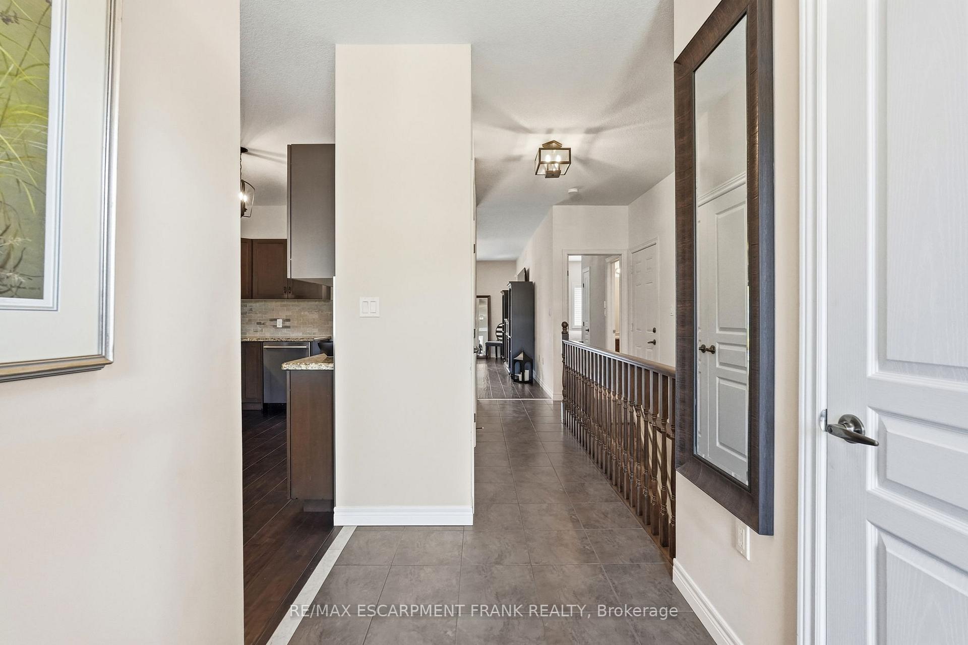 Photo 8 of 5 Murphy Lane, Hamilton, Binbrook — HOMEH
