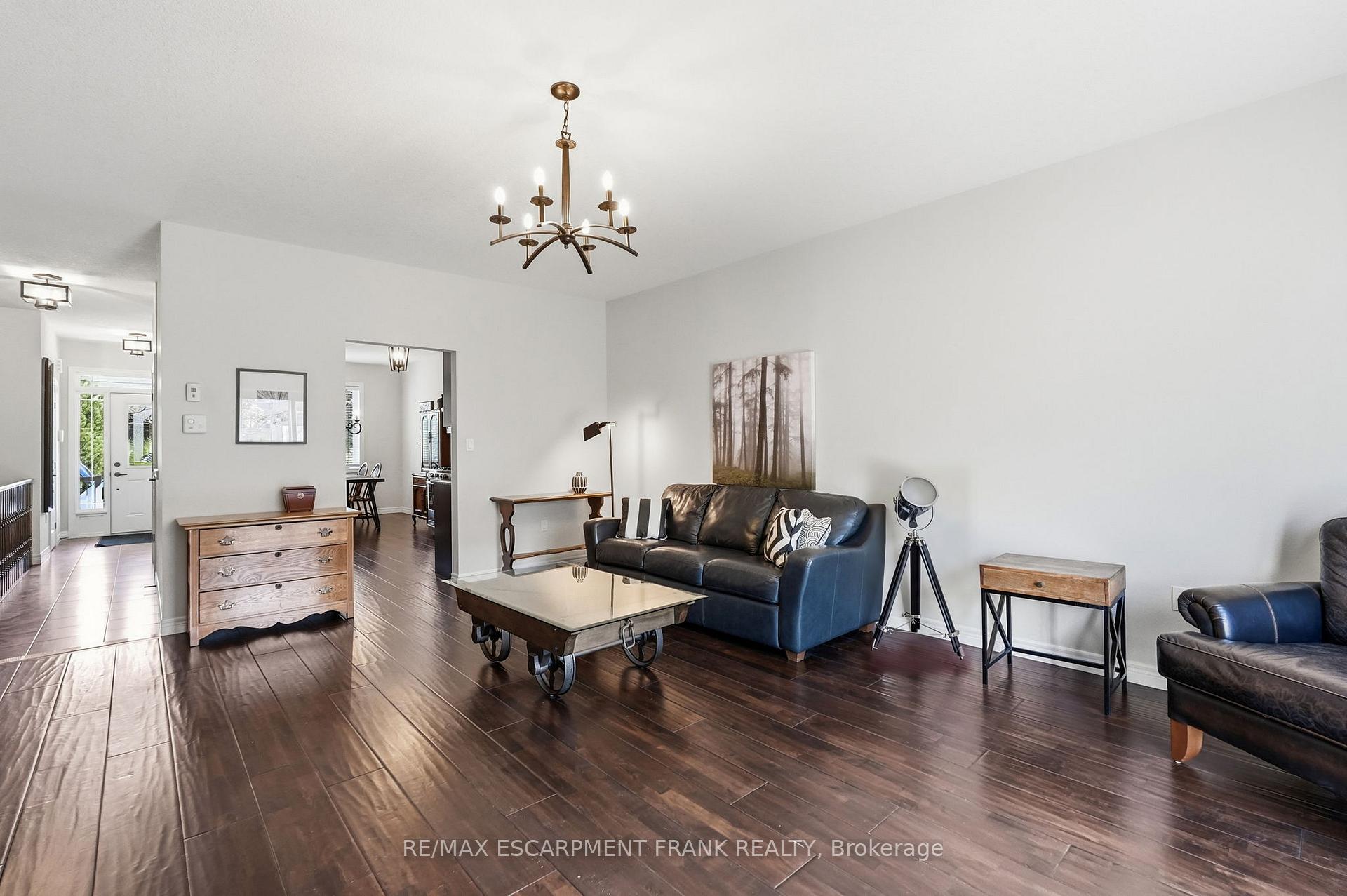Photo 12 of 5 Murphy Lane, Hamilton, Binbrook — HOMEH