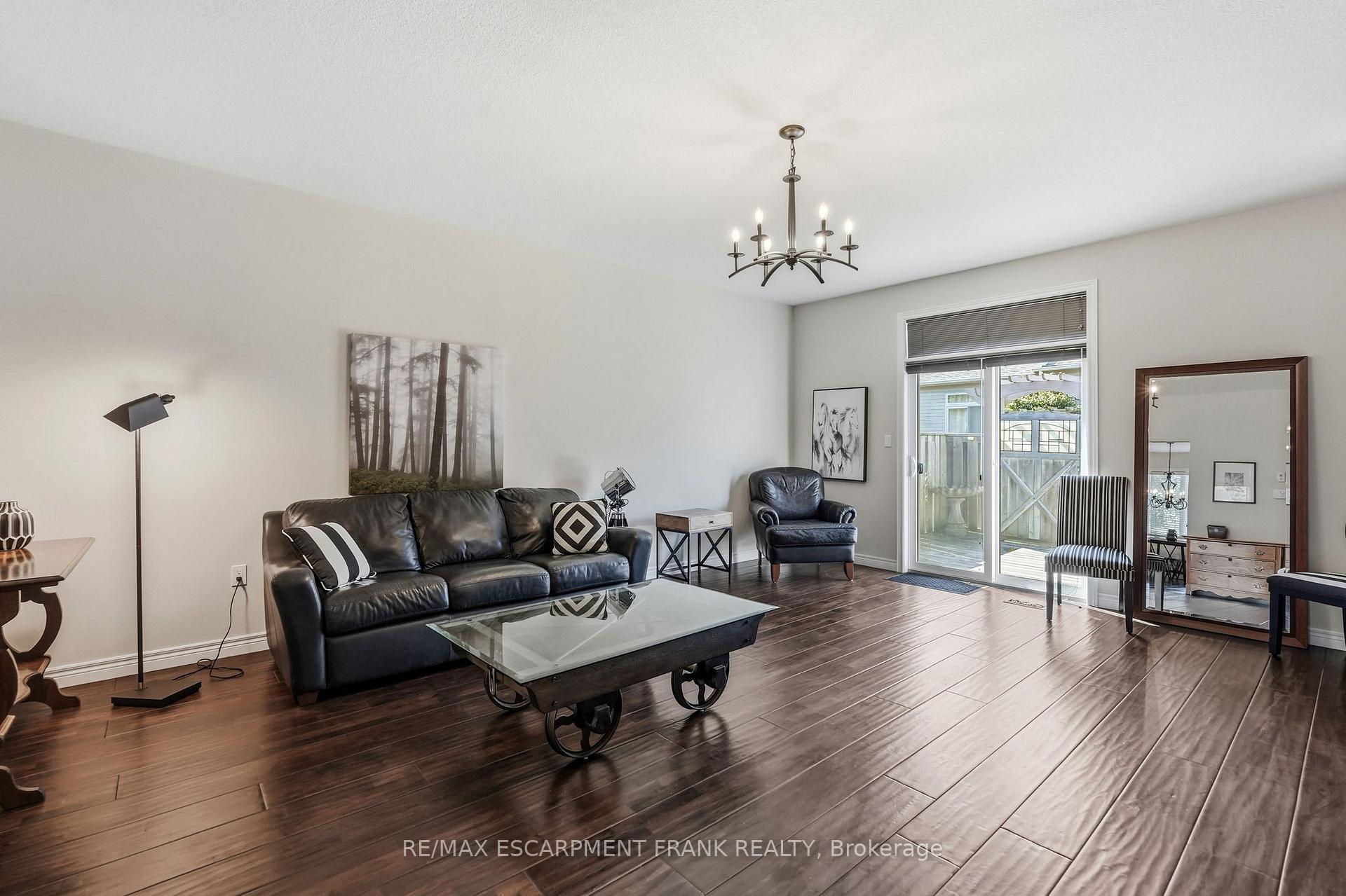 Photo 14 of 5 Murphy Lane, Hamilton, Binbrook — HOMEH