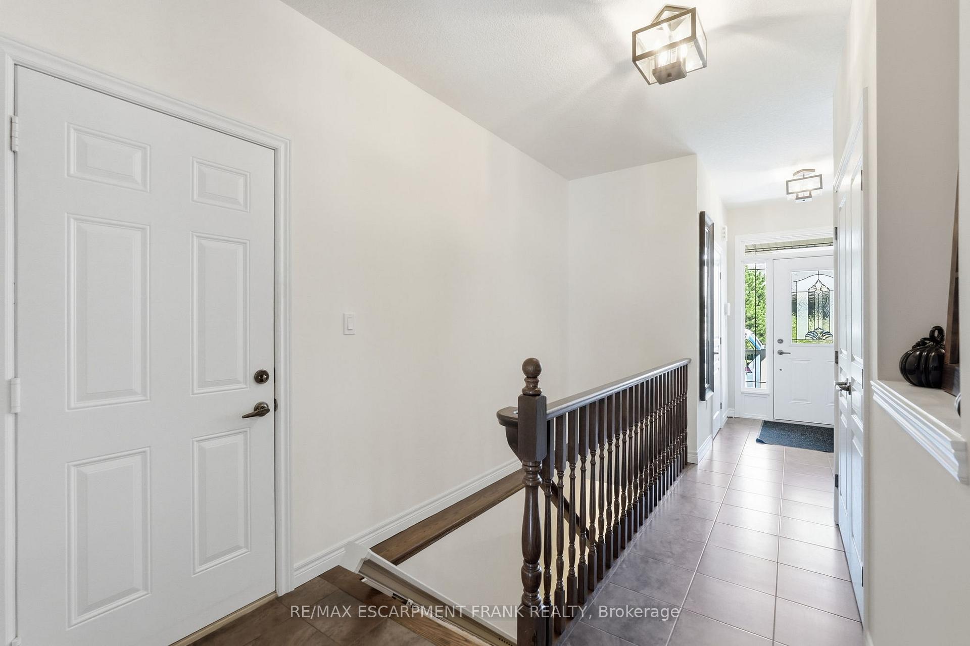Photo 23 of 5 Murphy Lane, Hamilton, Binbrook — HOMEH