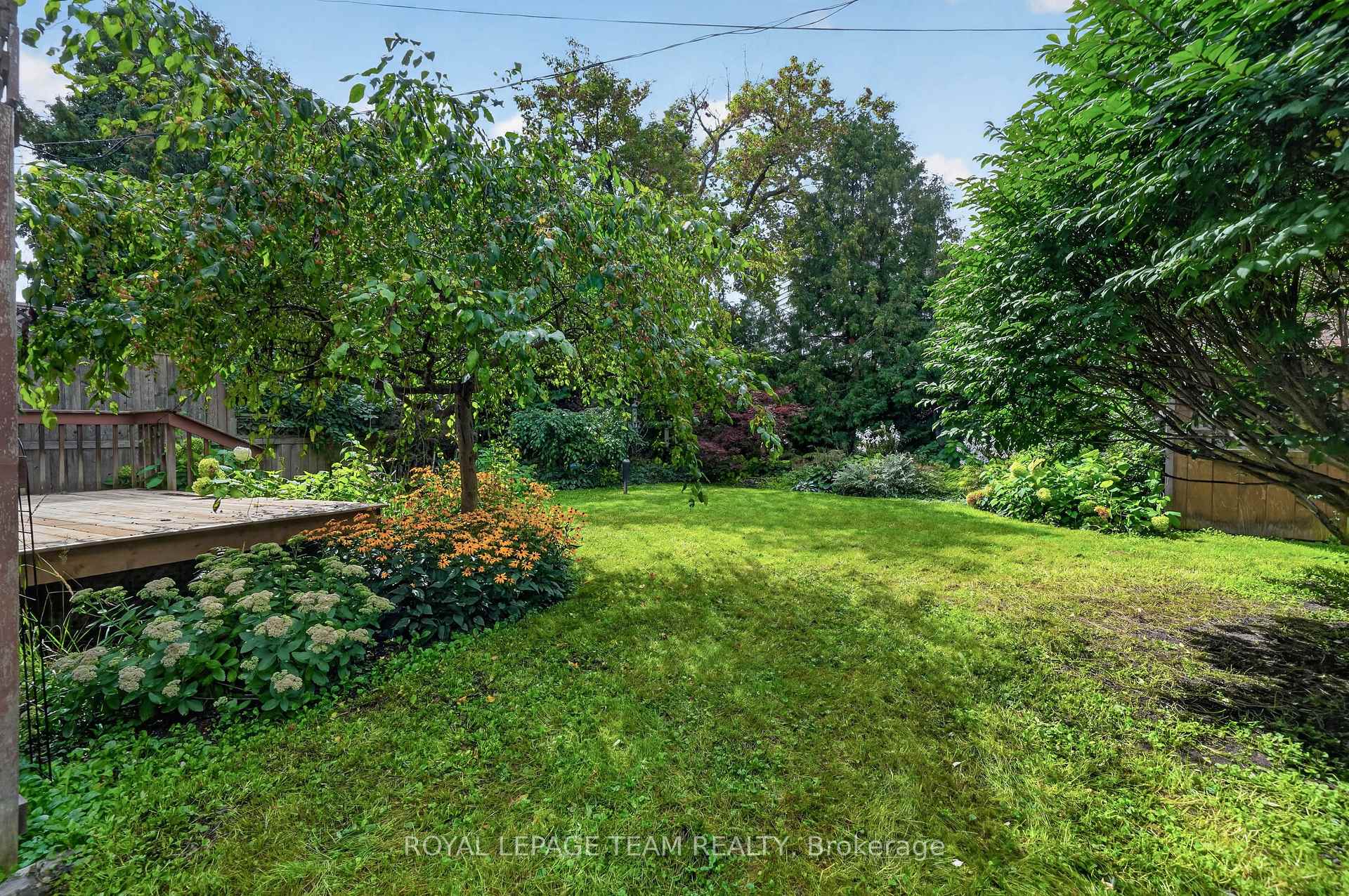 Photo 4 of 12 Lenore Place, Ottawa, Kingsview Park — HOMEH