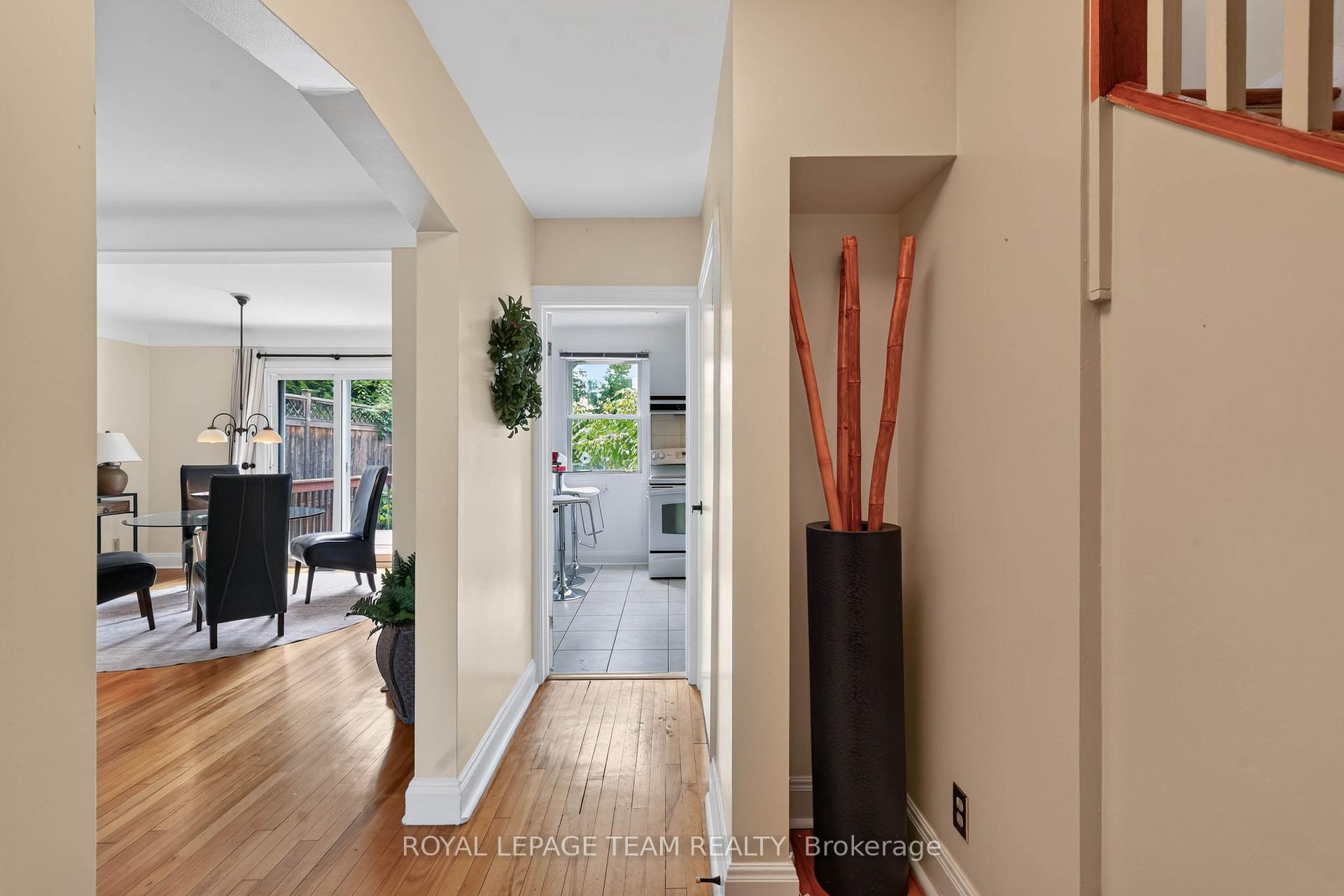 Photo 7 of 12 Lenore Place, Ottawa, Kingsview Park — HOMEH