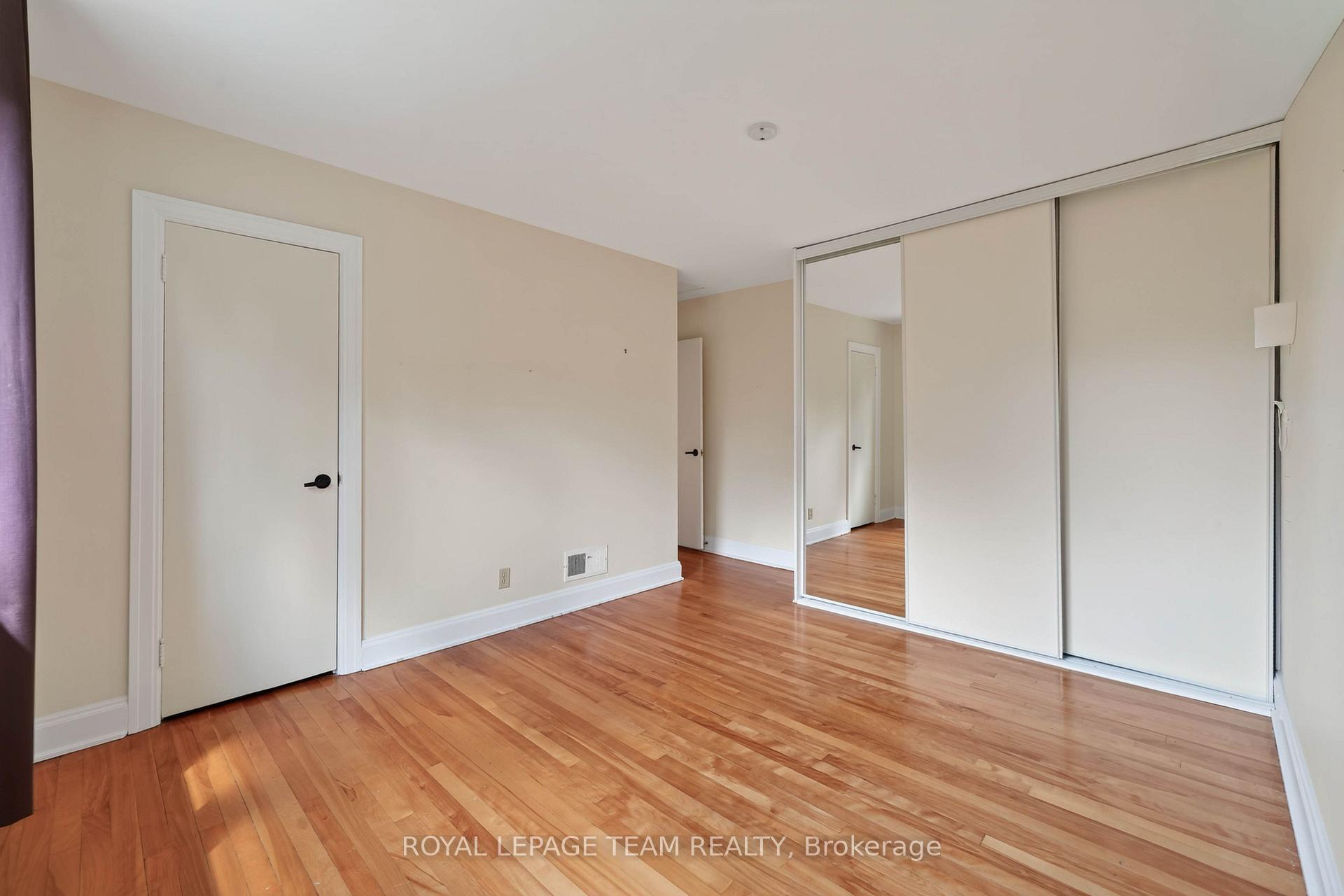 Photo 26 of 12 Lenore Place, Ottawa, Kingsview Park — HOMEH