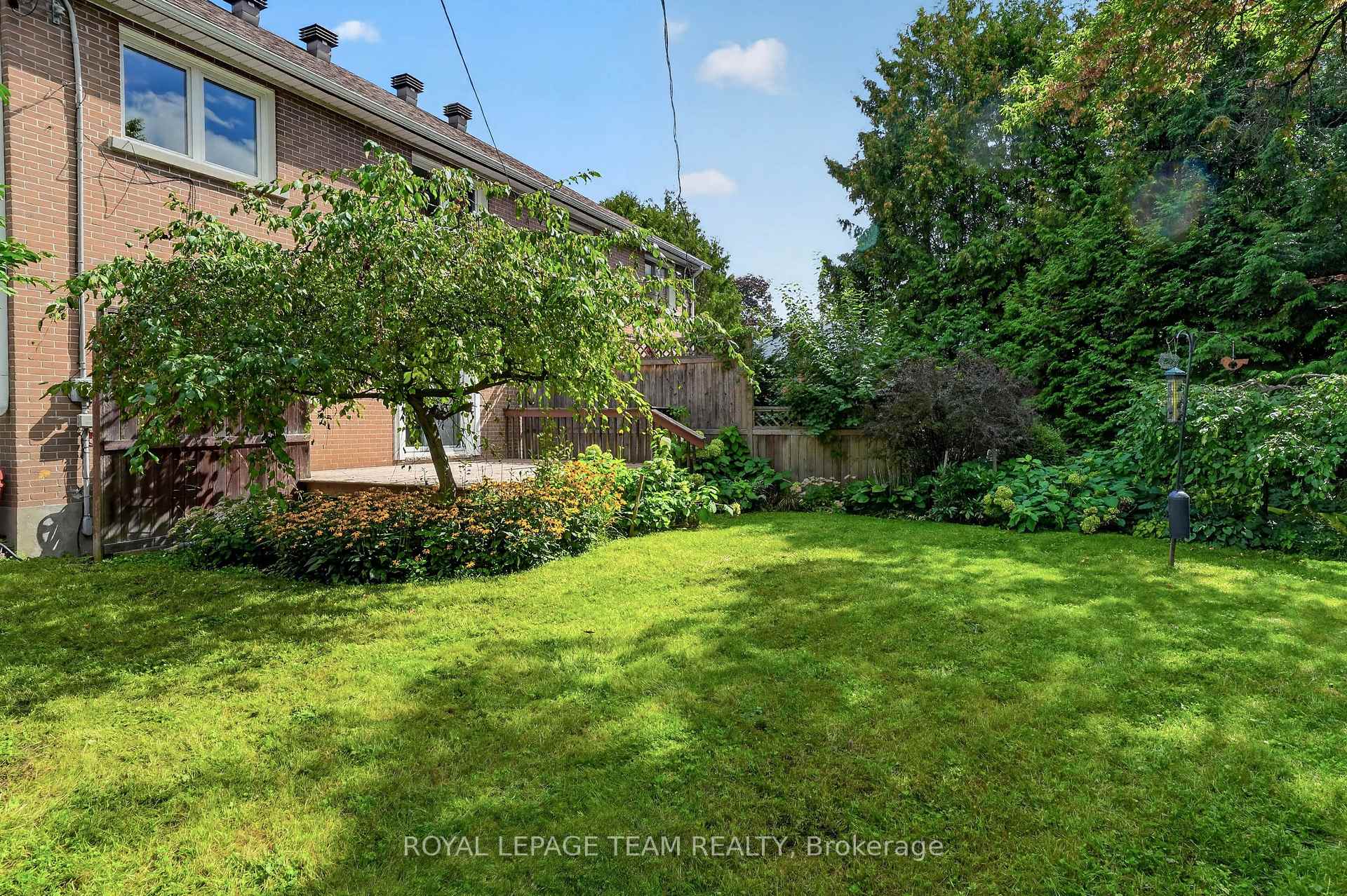 Photo 32 of 12 Lenore Place, Ottawa, Kingsview Park — HOMEH