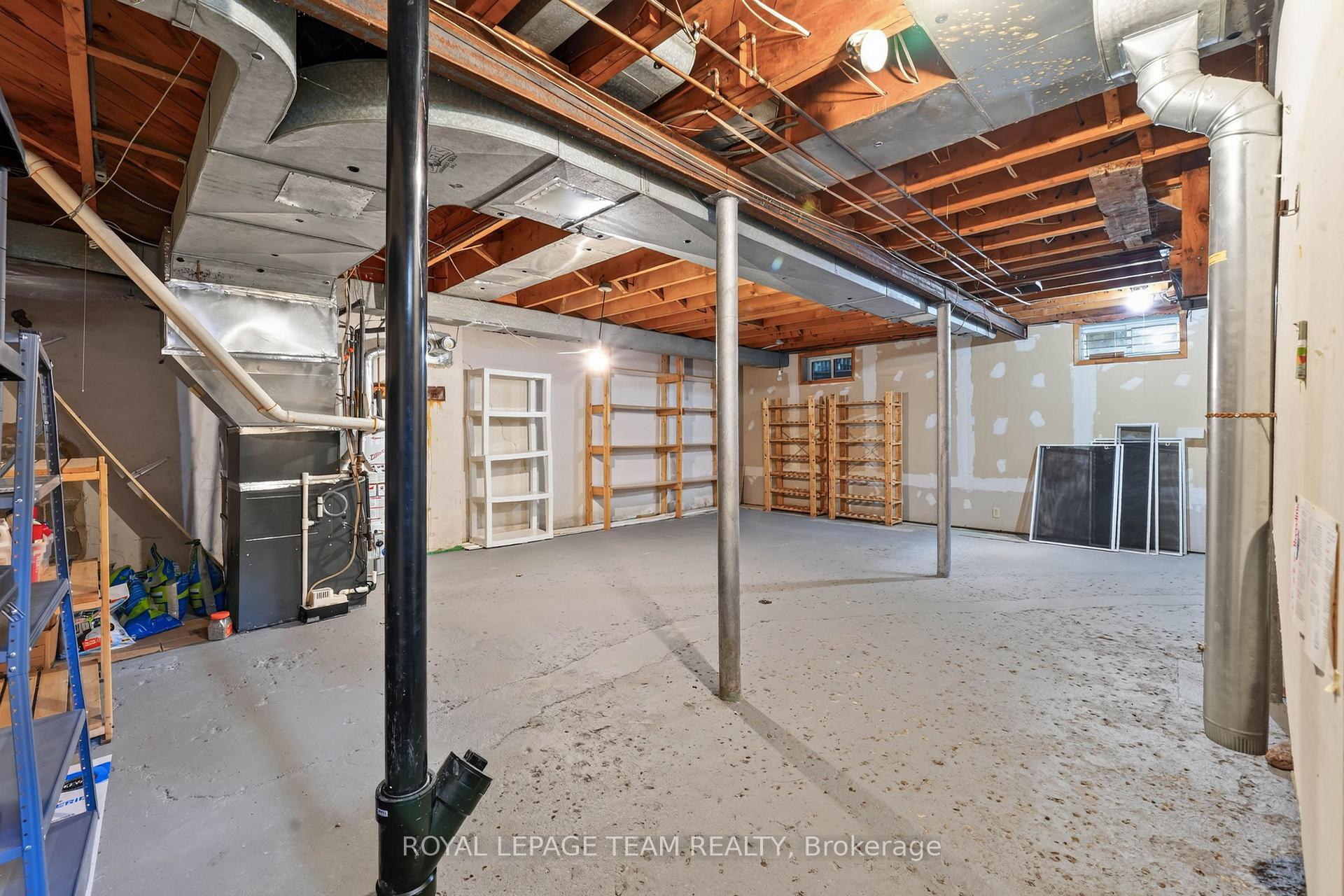 Photo 44 of 12 Lenore Place, Ottawa, Kingsview Park — HOMEH