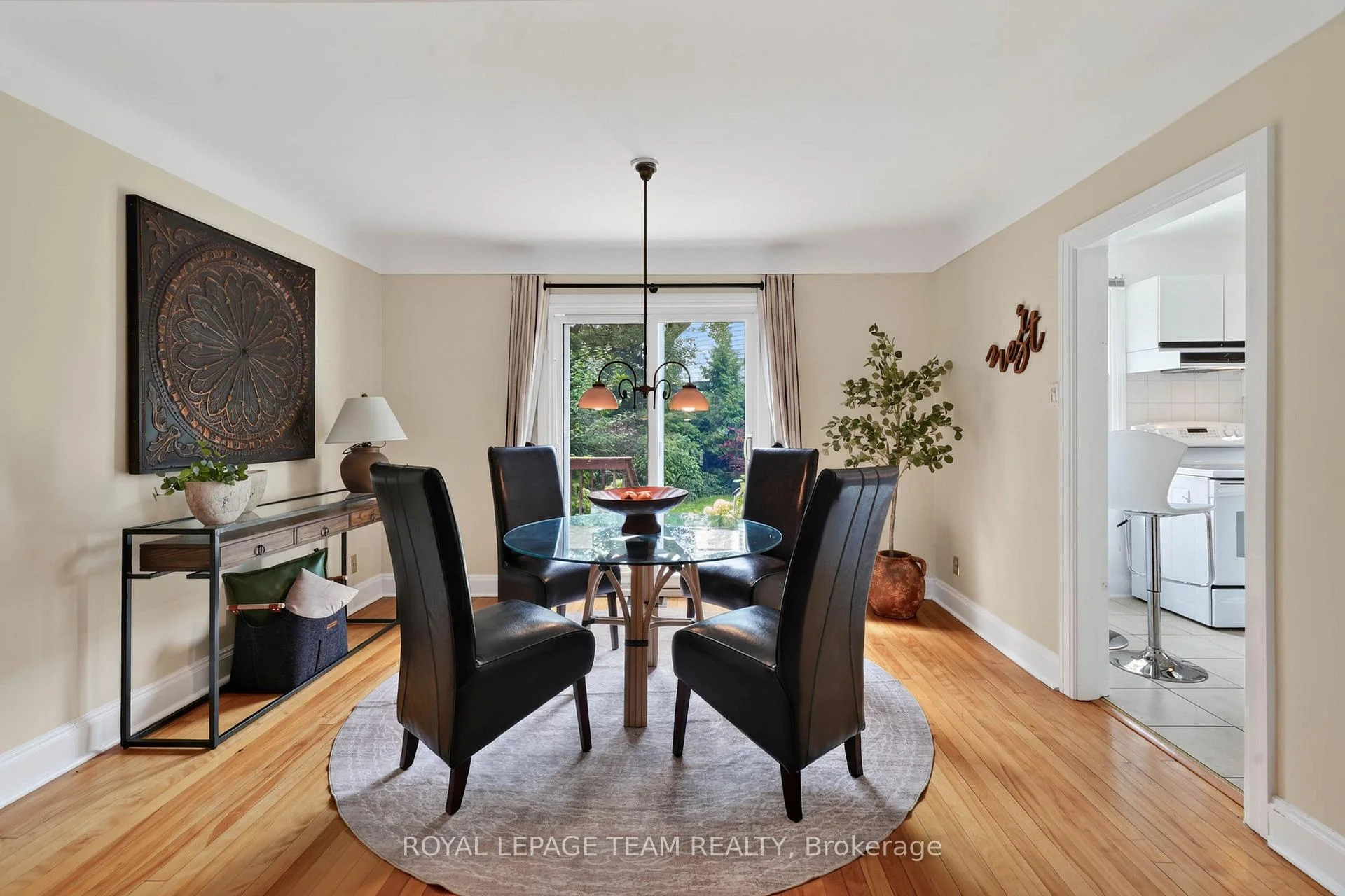 Photo 15 of 12 Lenore Place, Ottawa, Kingsview Park — HOMEH