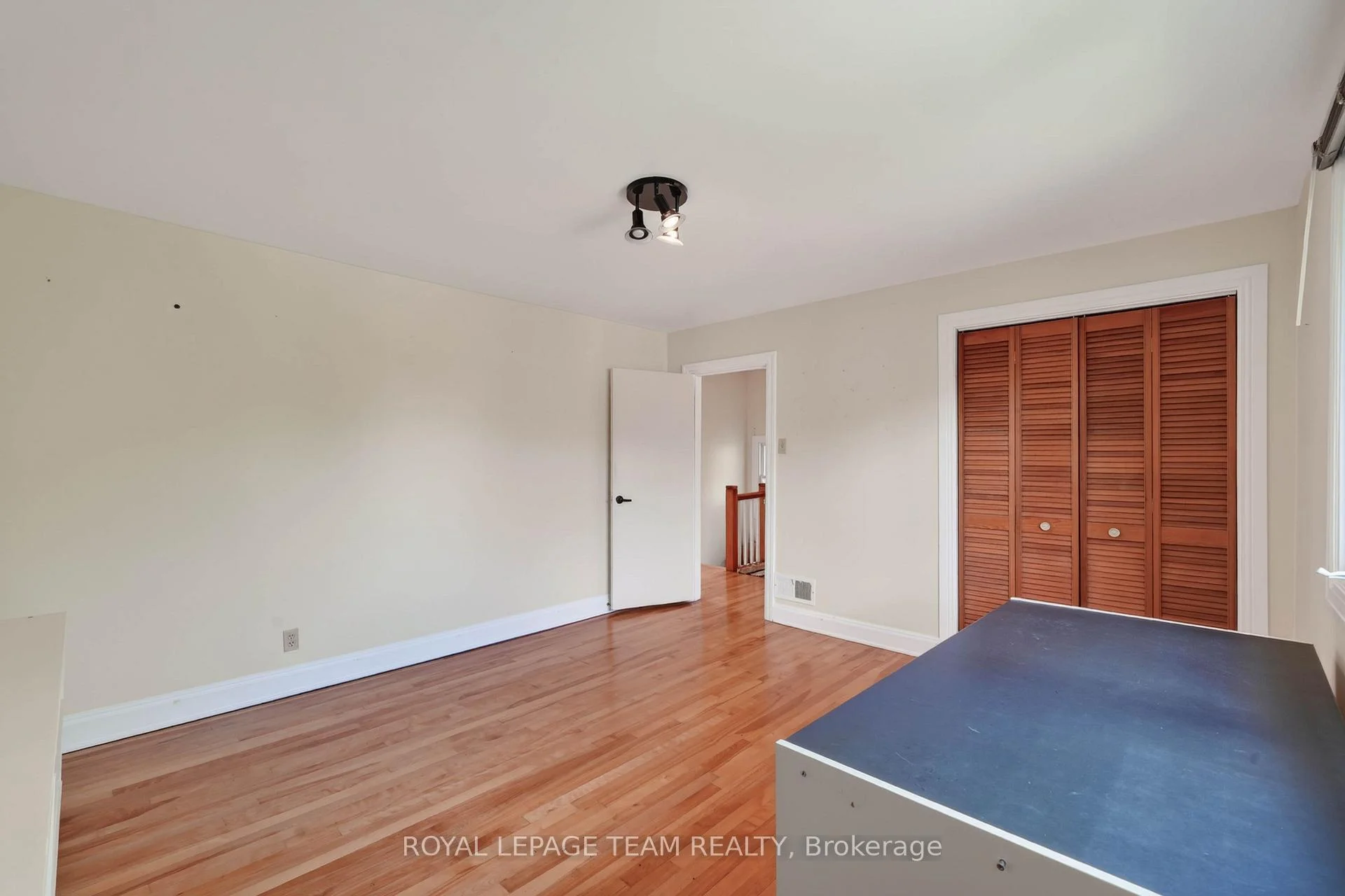 Photo 31 of 12 Lenore Place, Ottawa, Kingsview Park — HOMEH