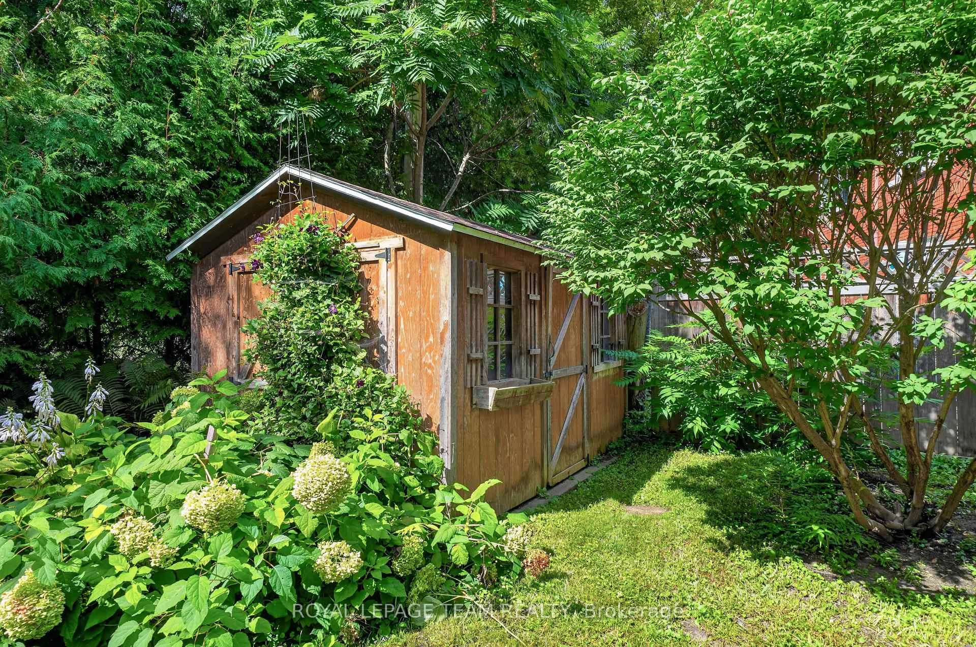 Photo 35 of 12 Lenore Place, Ottawa, Kingsview Park — HOMEH