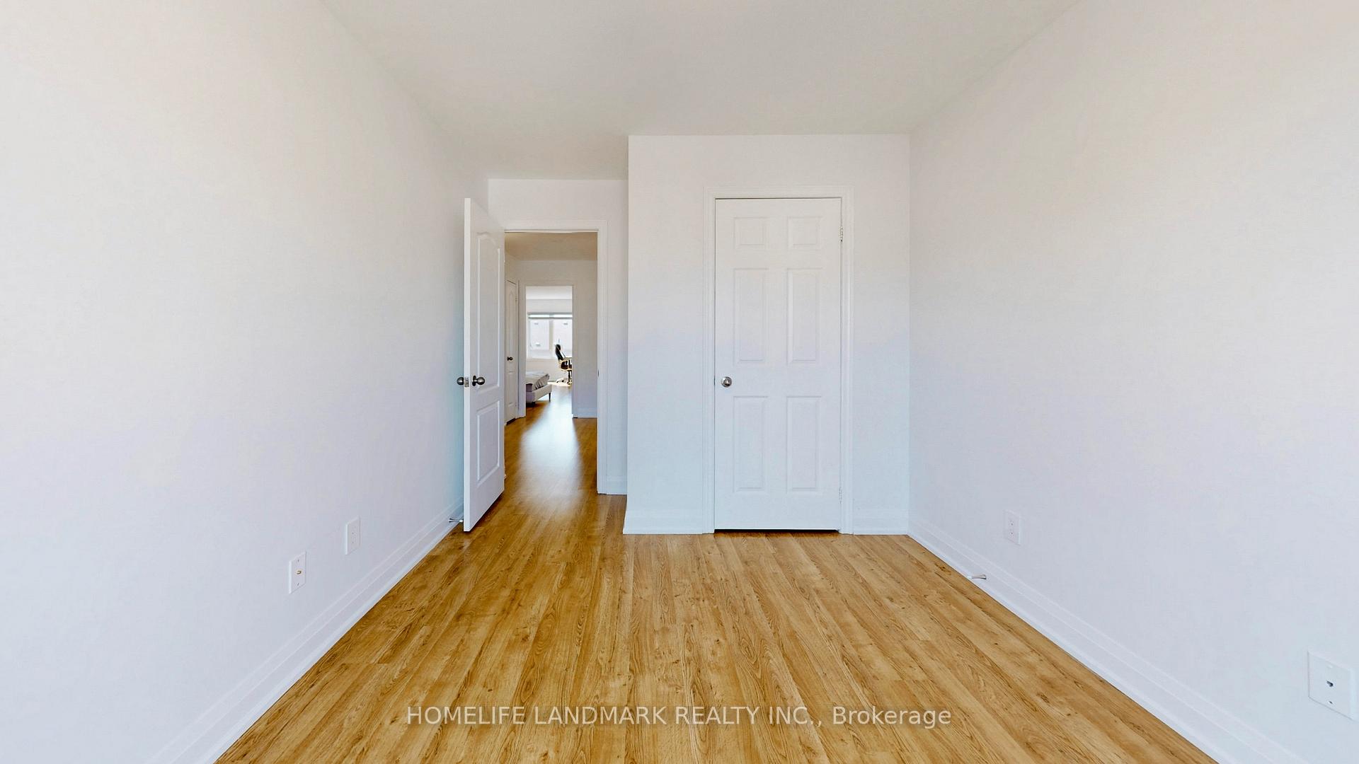 Photo 21 of 32 Arco Circle, Vaughan, Maple — HOMEH