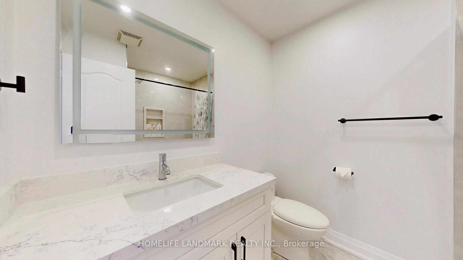 Photo 22 of 32 Arco Circle, Vaughan, Maple — HOMEH