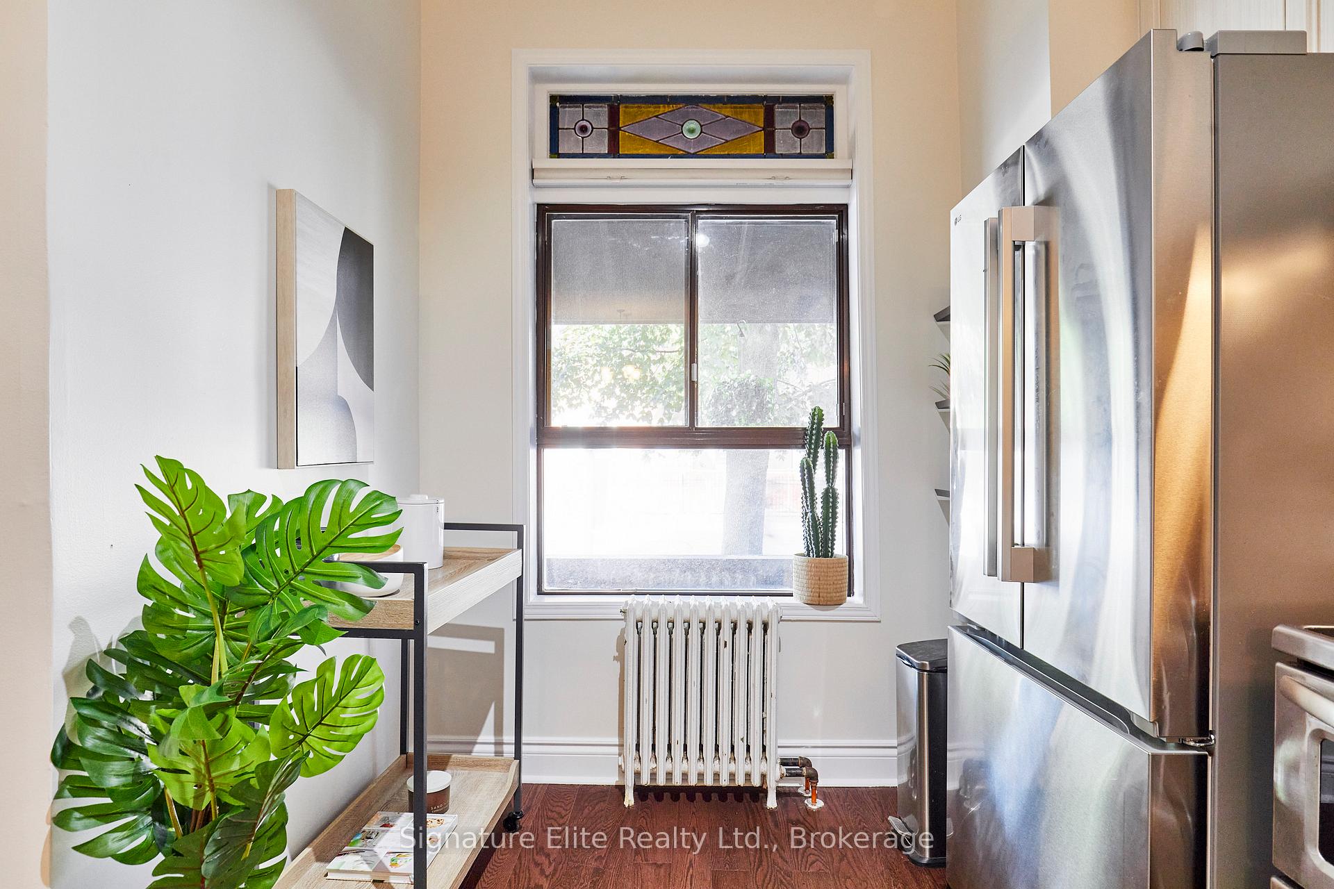Photo 7 of 340 Pacific Avenue, Toronto, Junction Area — HOMEH