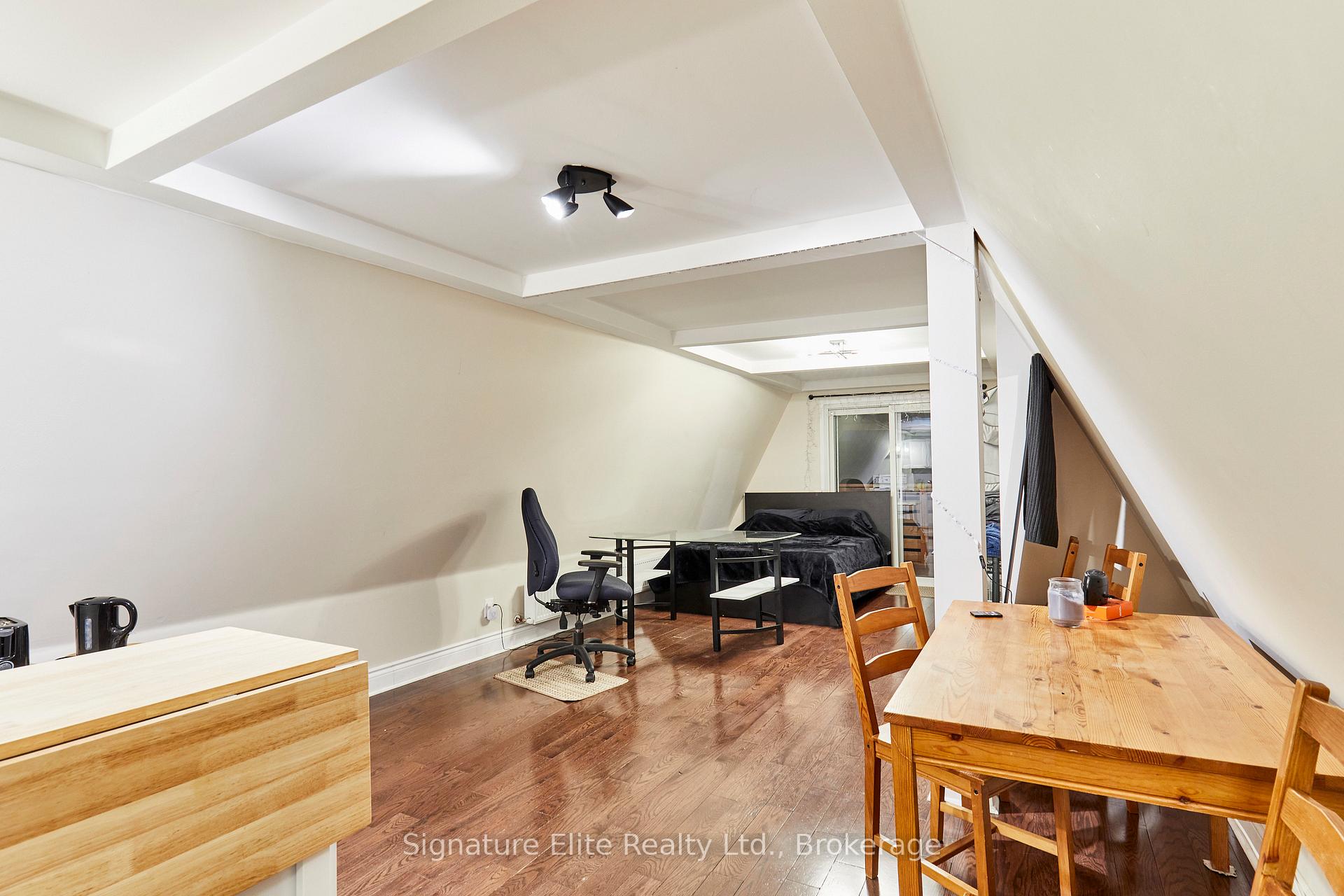 Photo 35 of 340 Pacific Avenue, Toronto, Junction Area — HOMEH