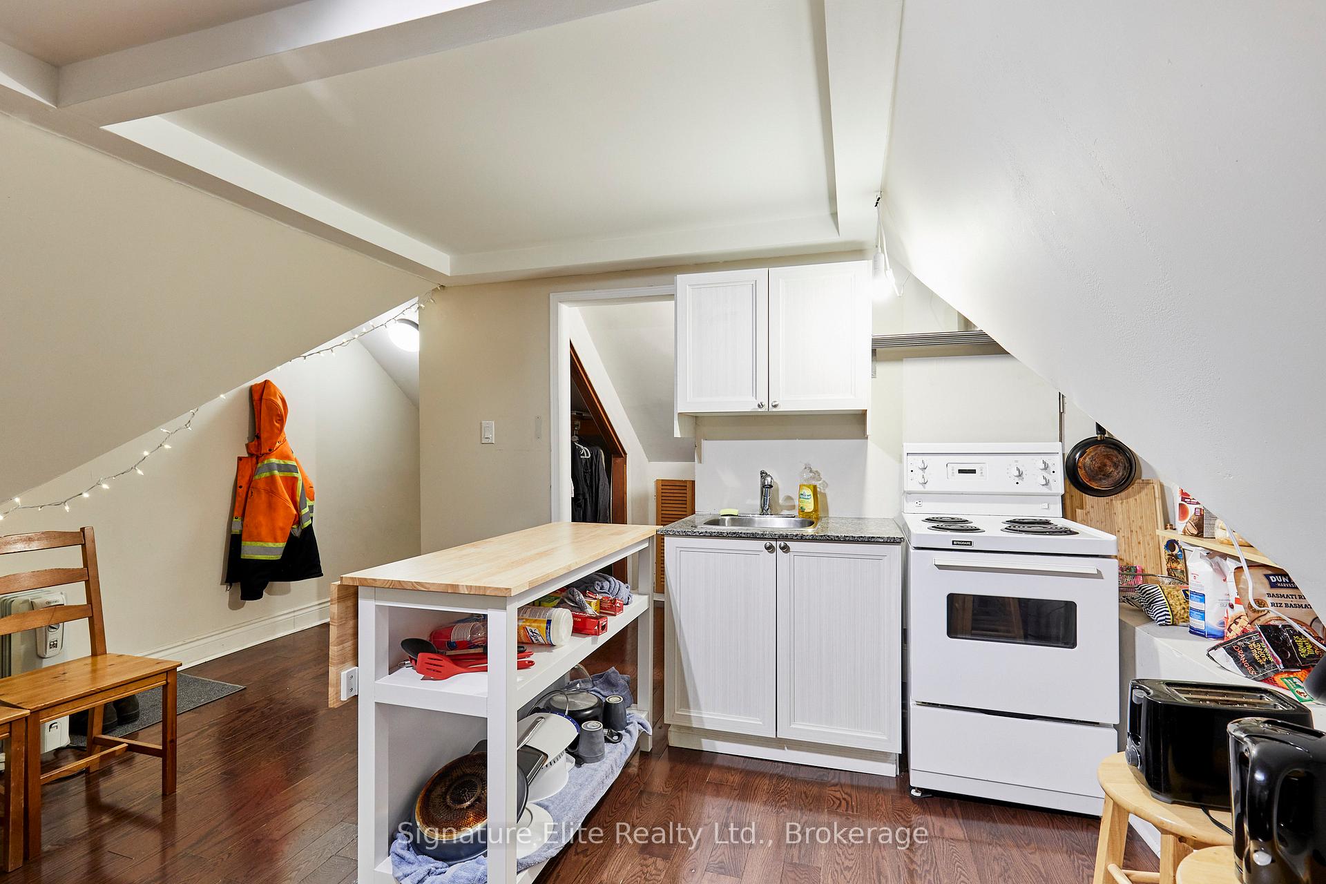 Photo 38 of 340 Pacific Avenue, Toronto, Junction Area — HOMEH