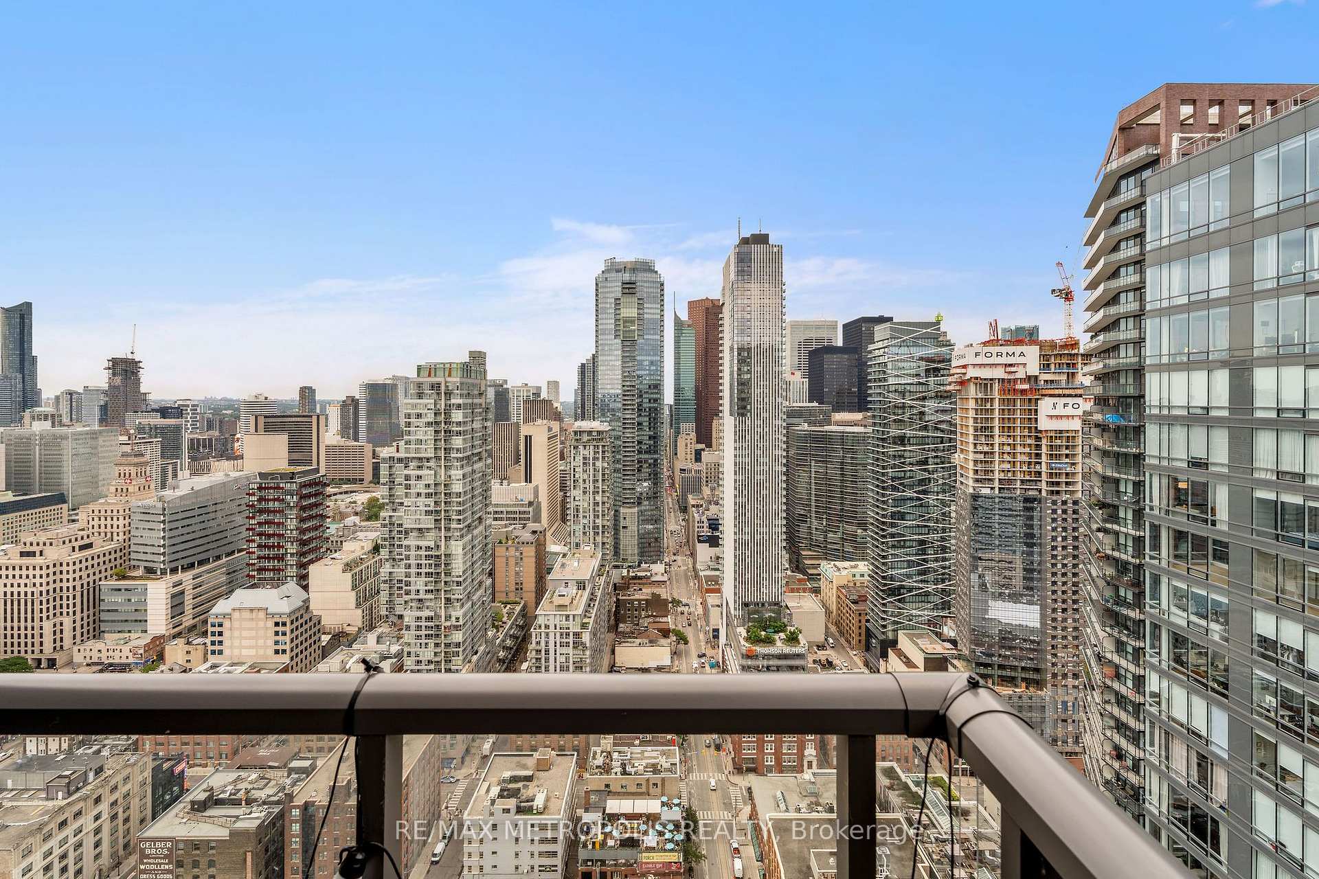 Photo 14 of Unit 4010, 290 Adelaide Street W, Toronto, Waterfront Communities — HOMEH