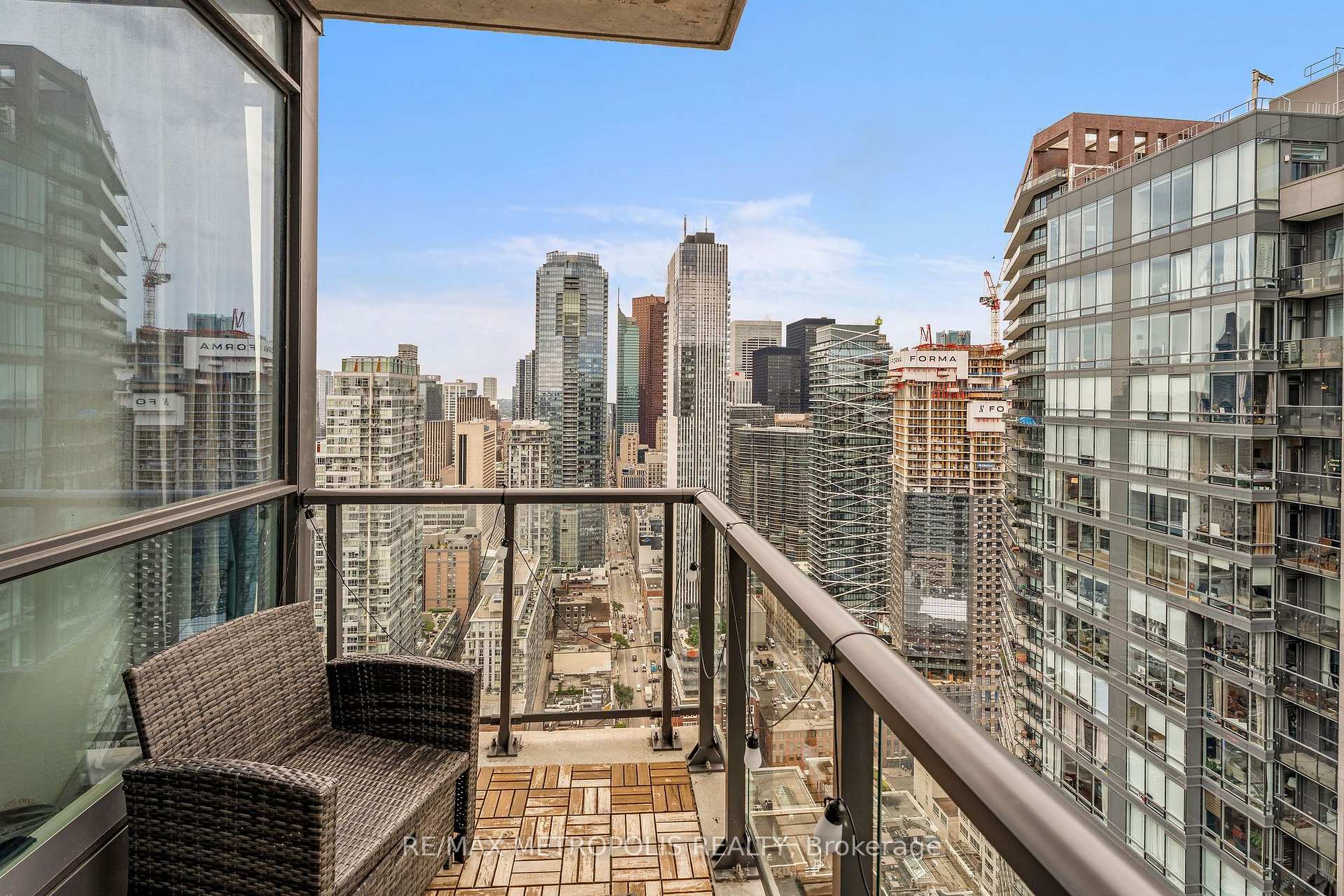 Photo 15 of Unit 4010, 290 Adelaide Street W, Toronto, Waterfront Communities — HOMEH