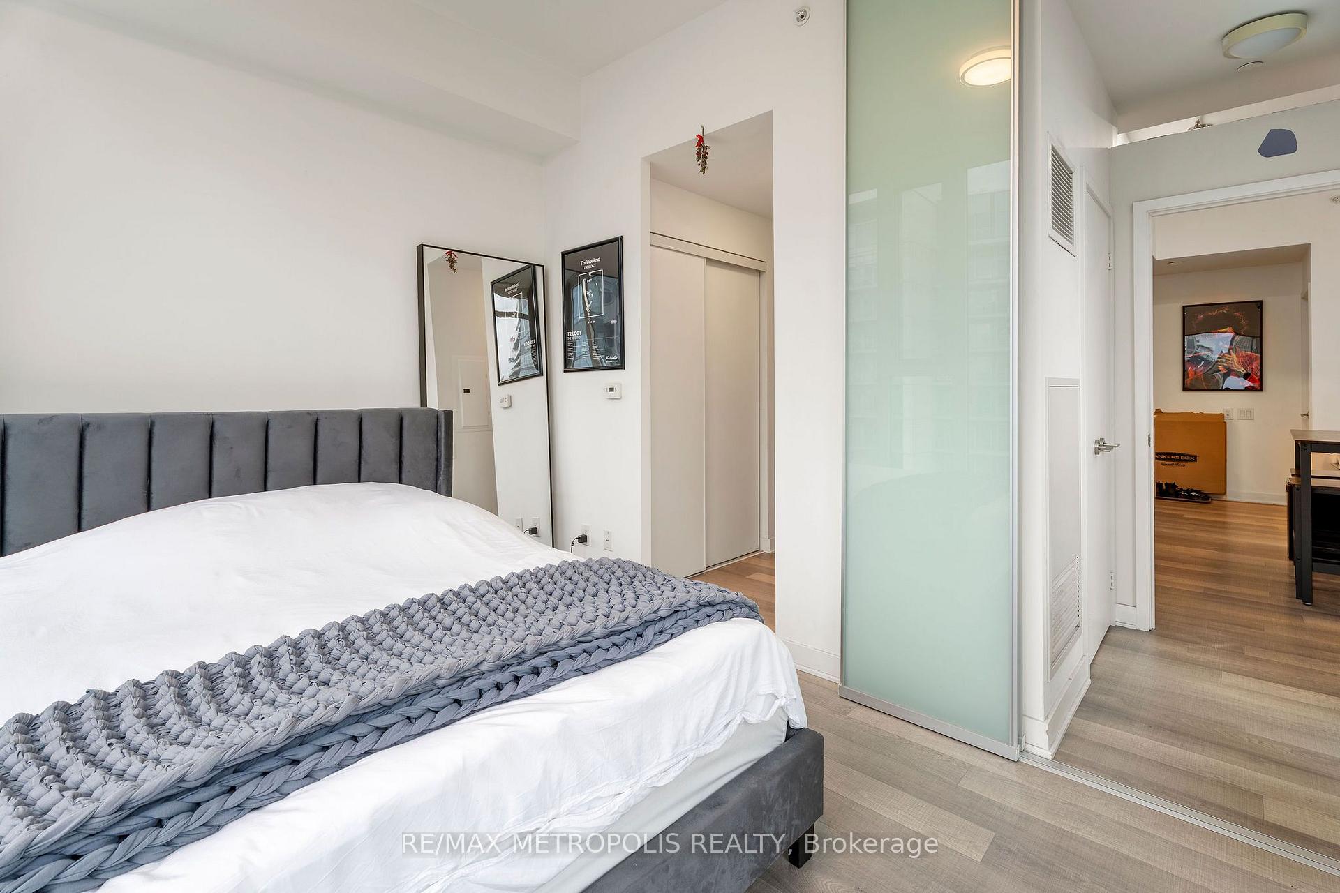 Photo 21 of Unit 4010, 290 Adelaide Street W, Toronto, Waterfront Communities — HOMEH
