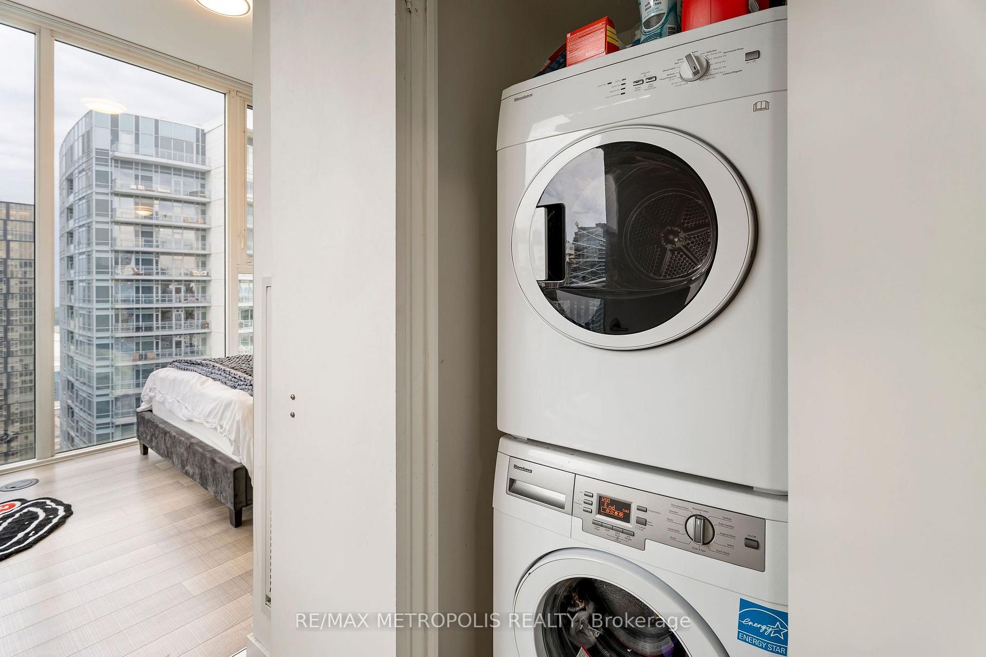 Photo 22 of Unit 4010, 290 Adelaide Street W, Toronto, Waterfront Communities — HOMEH