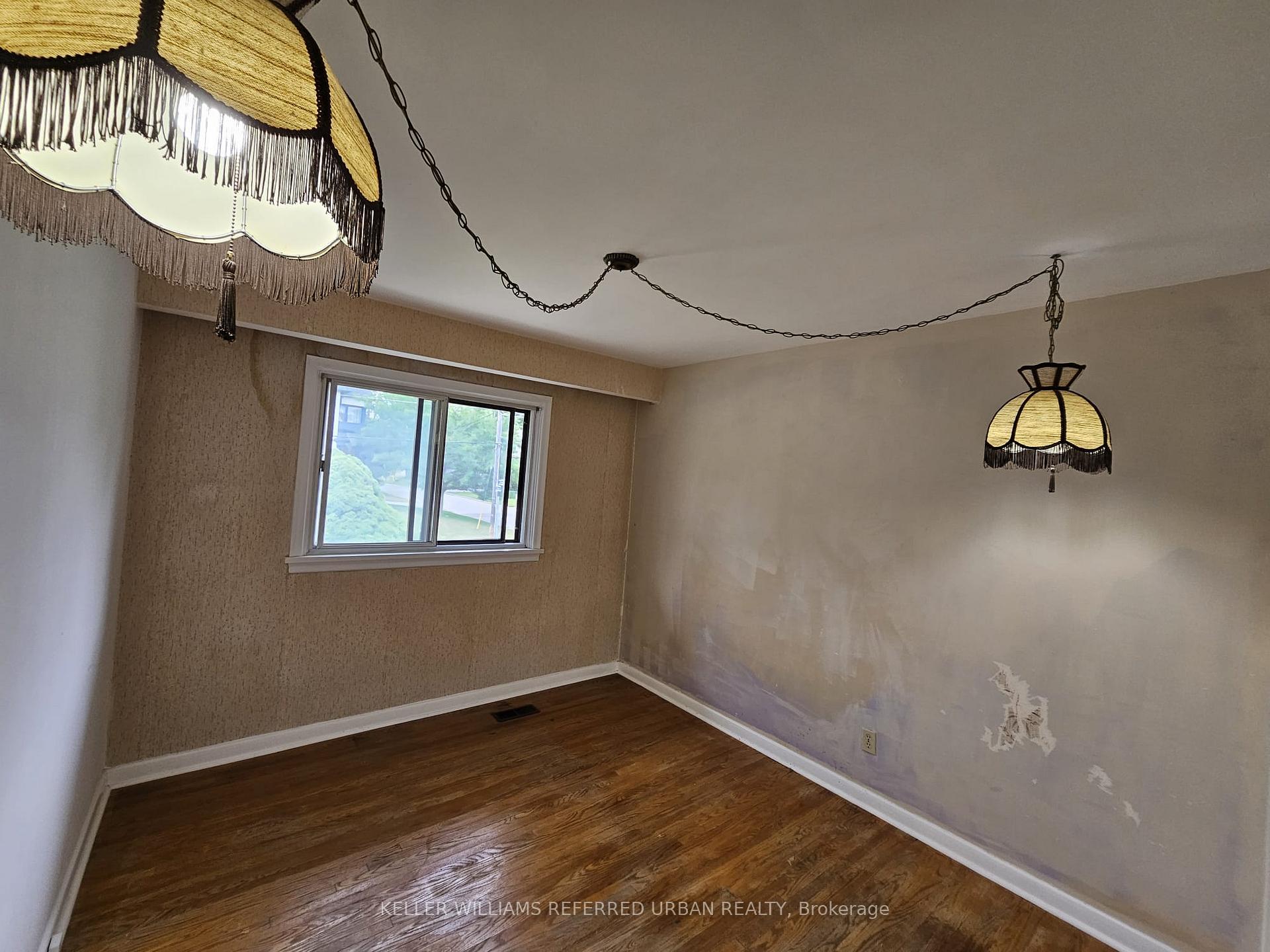 Photo 21 of 153 Newton Drive, North York, Newtonbrook East — HOMEH