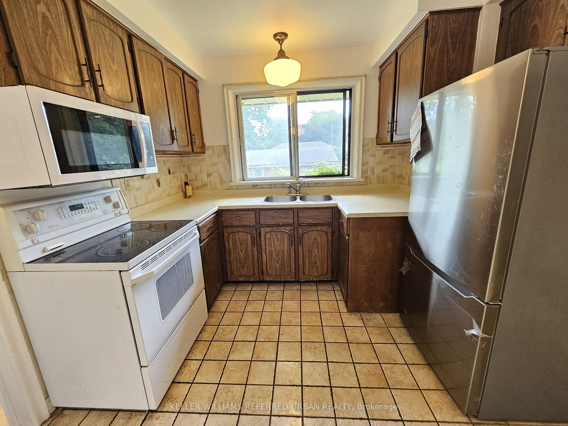 Photo 31 of 153 Newton Drive, North York, Newtonbrook East — HOMEH
