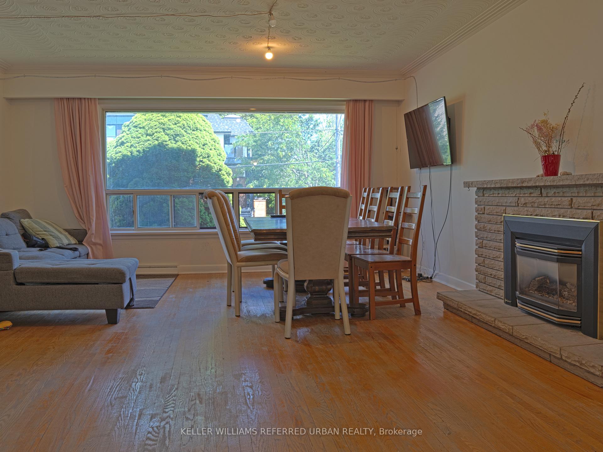Photo 28 of 153 Newton Drive, North York, Newtonbrook East — HOMEH