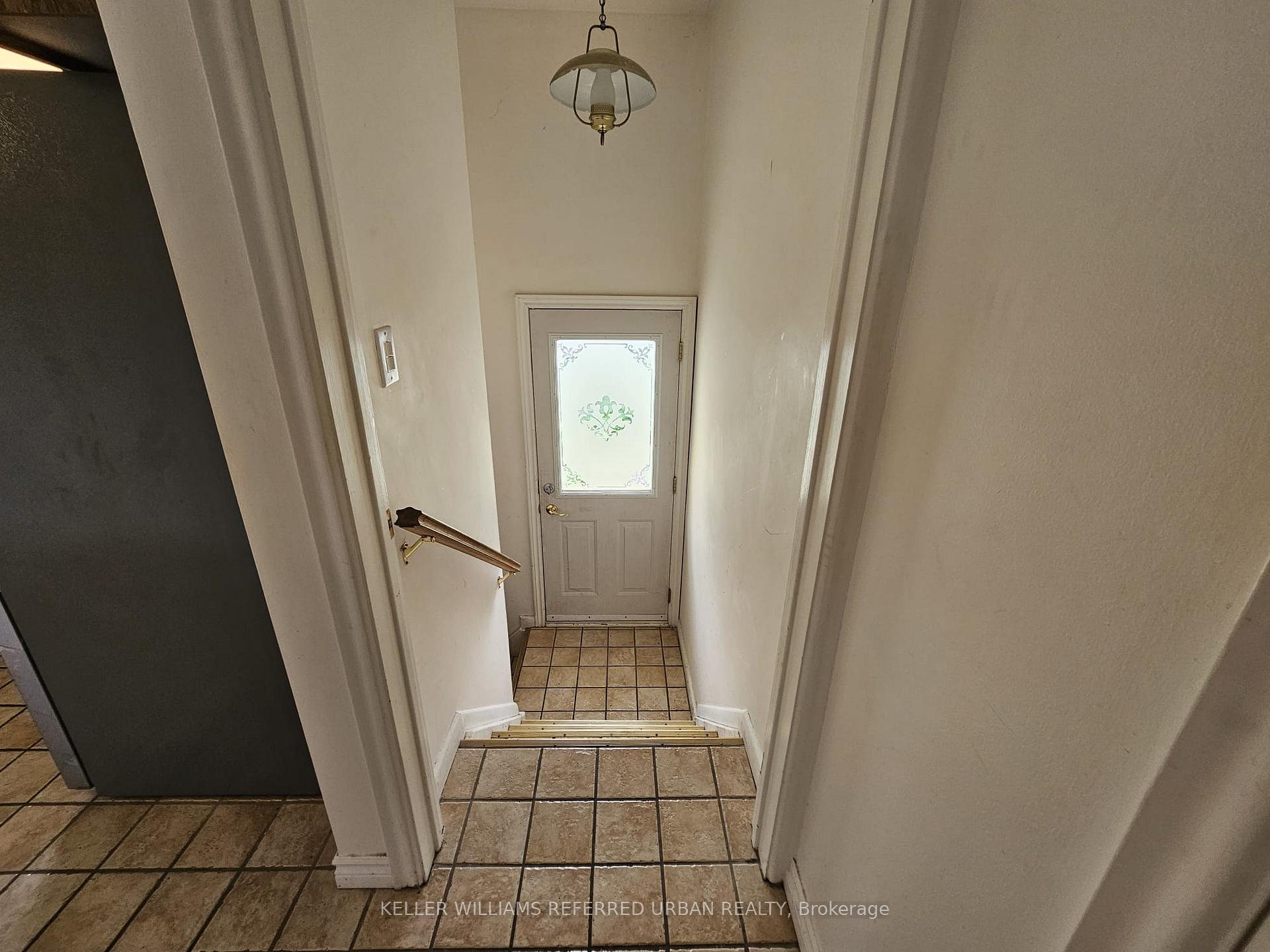 Photo 33 of 153 Newton Drive, North York, Newtonbrook East — HOMEH