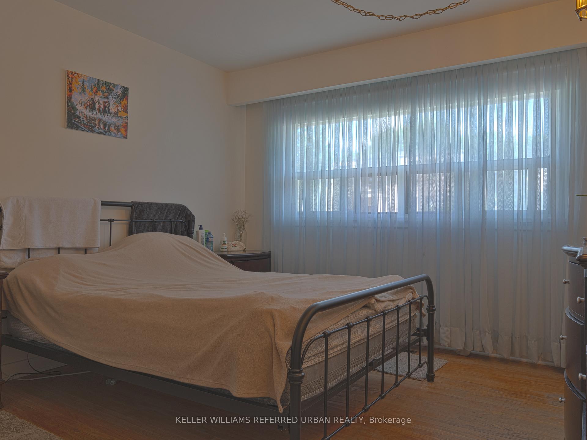 Photo 42 of 153 Newton Drive, North York, Newtonbrook East — HOMEH