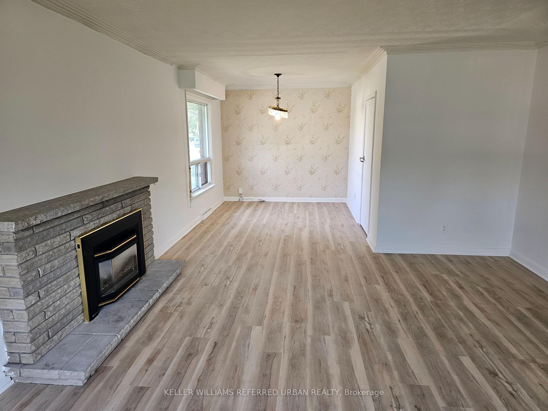 Photo 11 of 153 Newton Drive, North York, Newtonbrook East — HOMEH