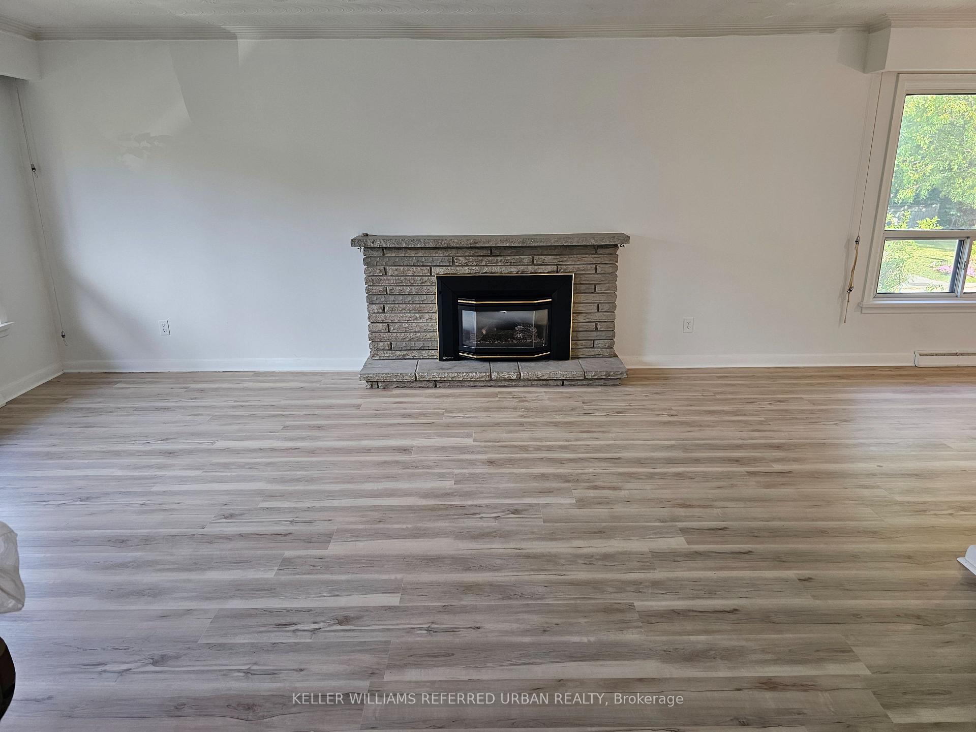 Photo 19 of 153 Newton Drive, North York, Newtonbrook East — HOMEH