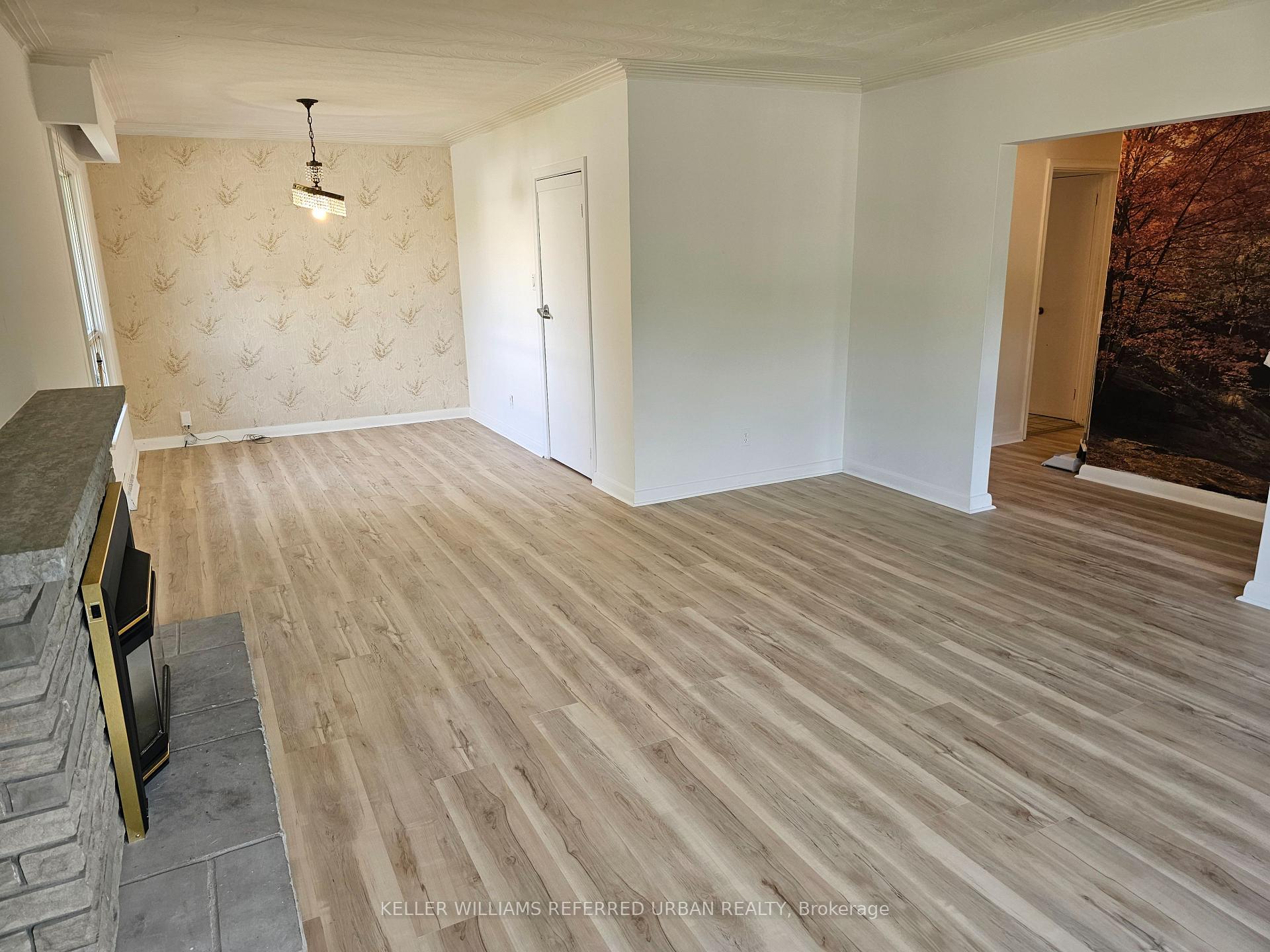 Photo 20 of 153 Newton Drive, North York, Newtonbrook East — HOMEH