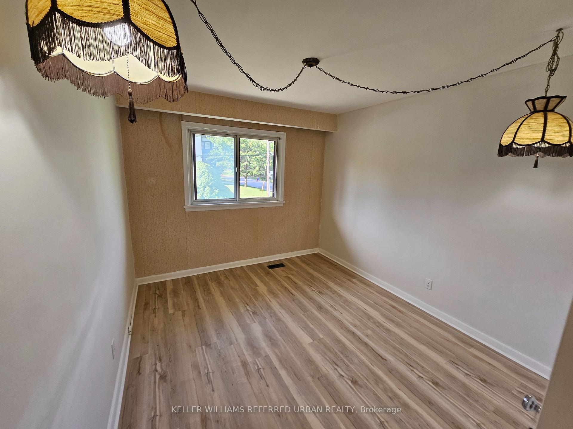 Photo 25 of 153 Newton Drive, North York, Newtonbrook East — HOMEH
