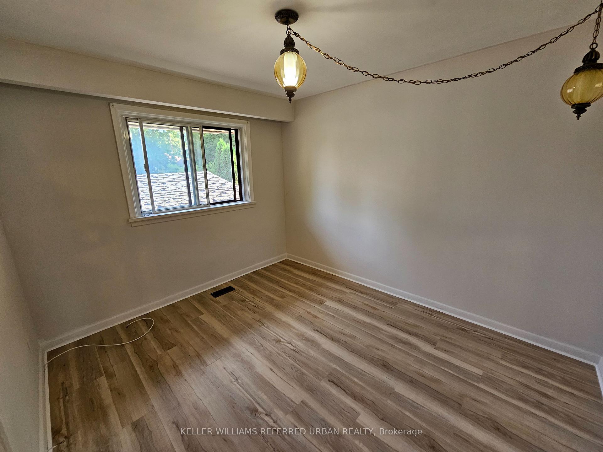 Photo 29 of 153 Newton Drive, North York, Newtonbrook East — HOMEH