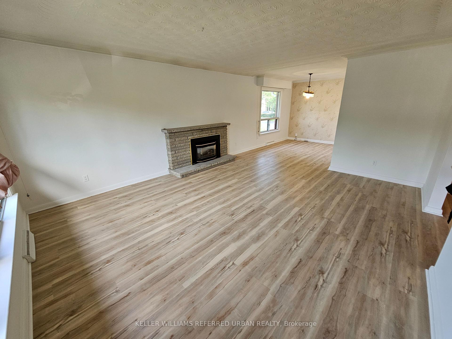Photo 13 of 153 Newton Drive, North York, Newtonbrook East — HOMEH