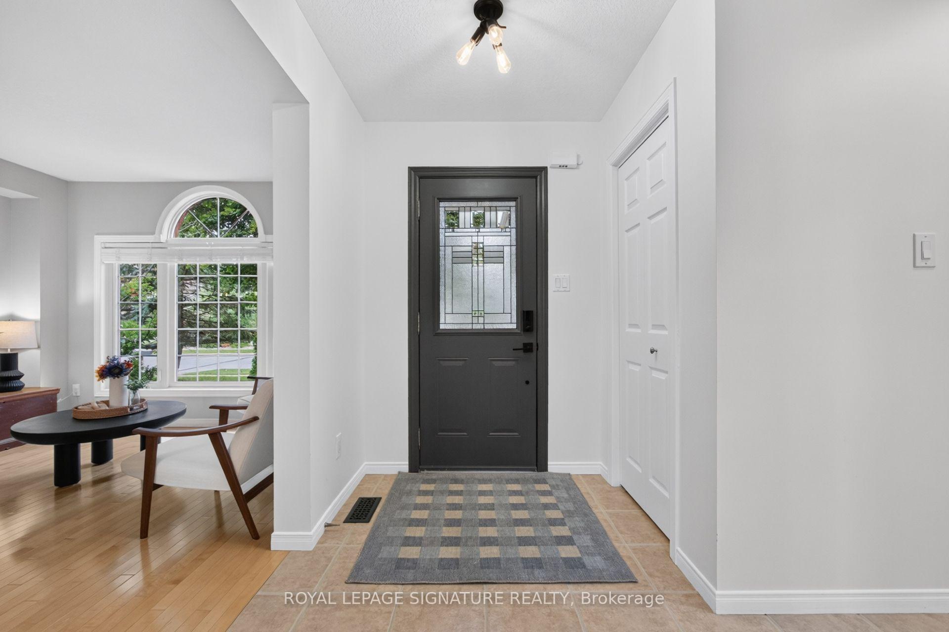 Photo 4 of 16 Pine Ridge Drive, Guelph, Pineridge/Westminster Woods — HOMEH