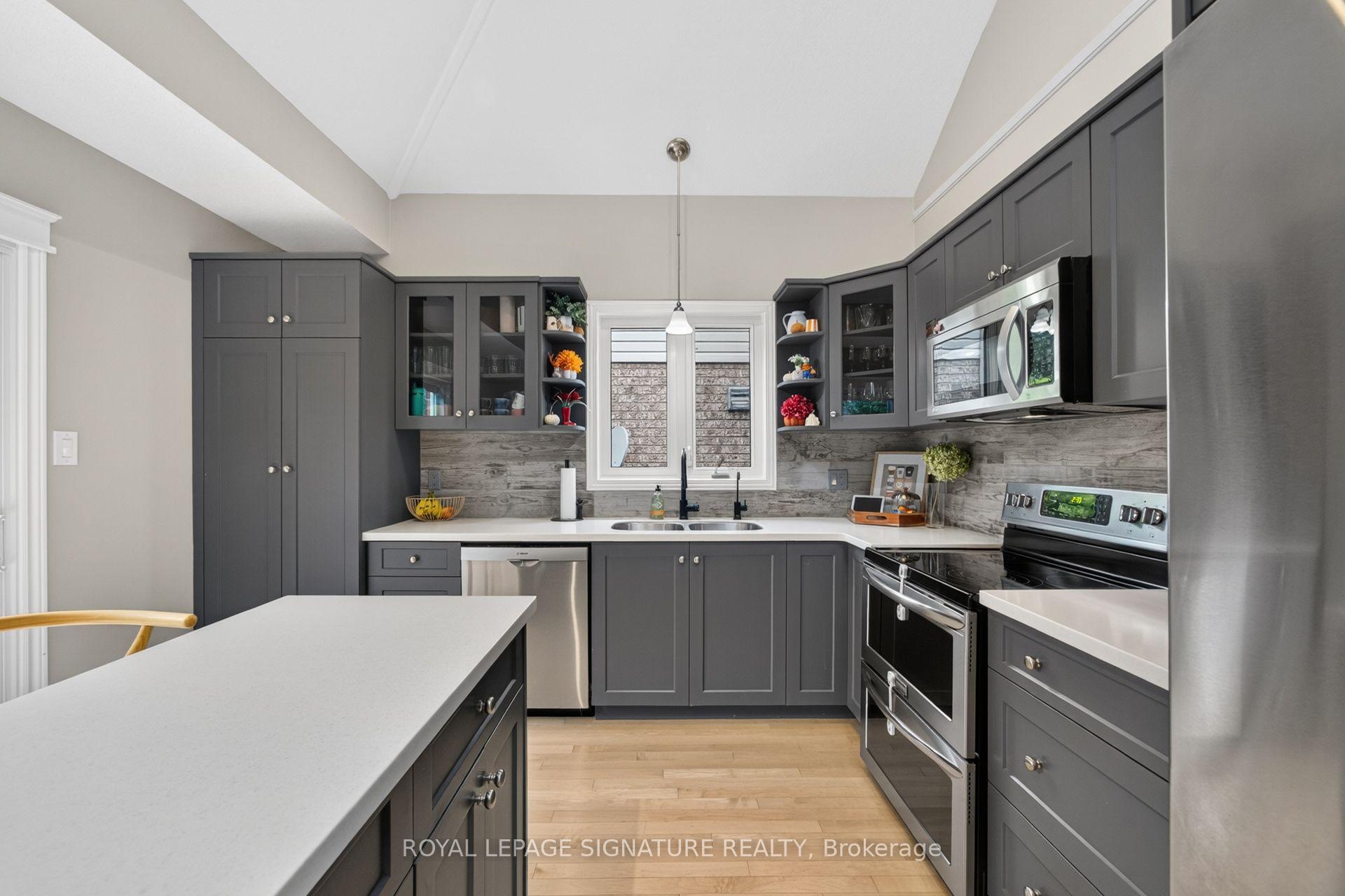 Photo 8 of 16 Pine Ridge Drive, Guelph, Pineridge/Westminster Woods — HOMEH