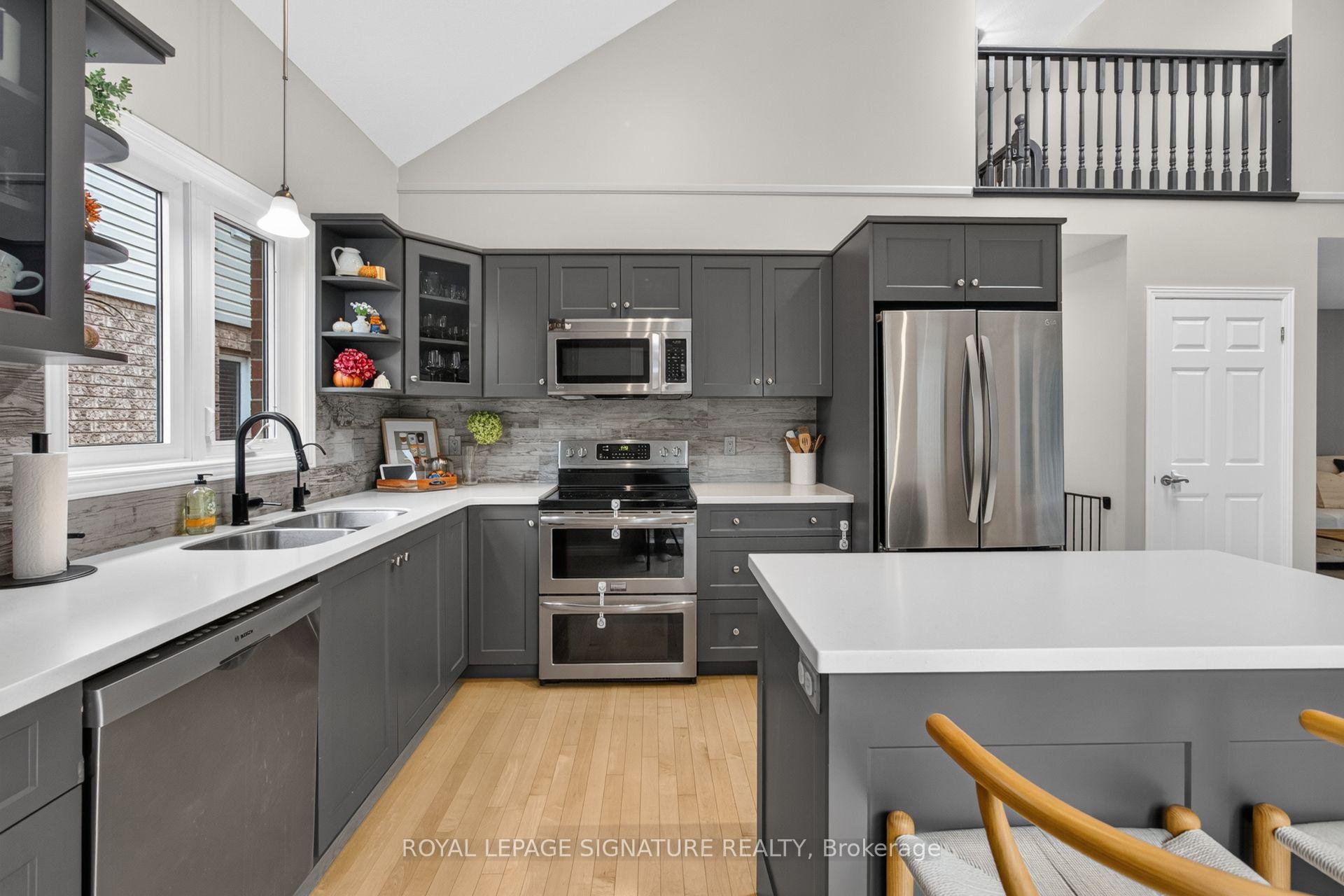 Photo 9 of 16 Pine Ridge Drive, Guelph, Pineridge/Westminster Woods — HOMEH