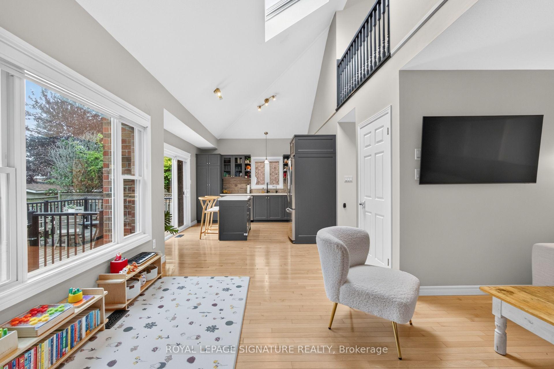 Photo 16 of 16 Pine Ridge Drive, Guelph, Pineridge/Westminster Woods — HOMEH