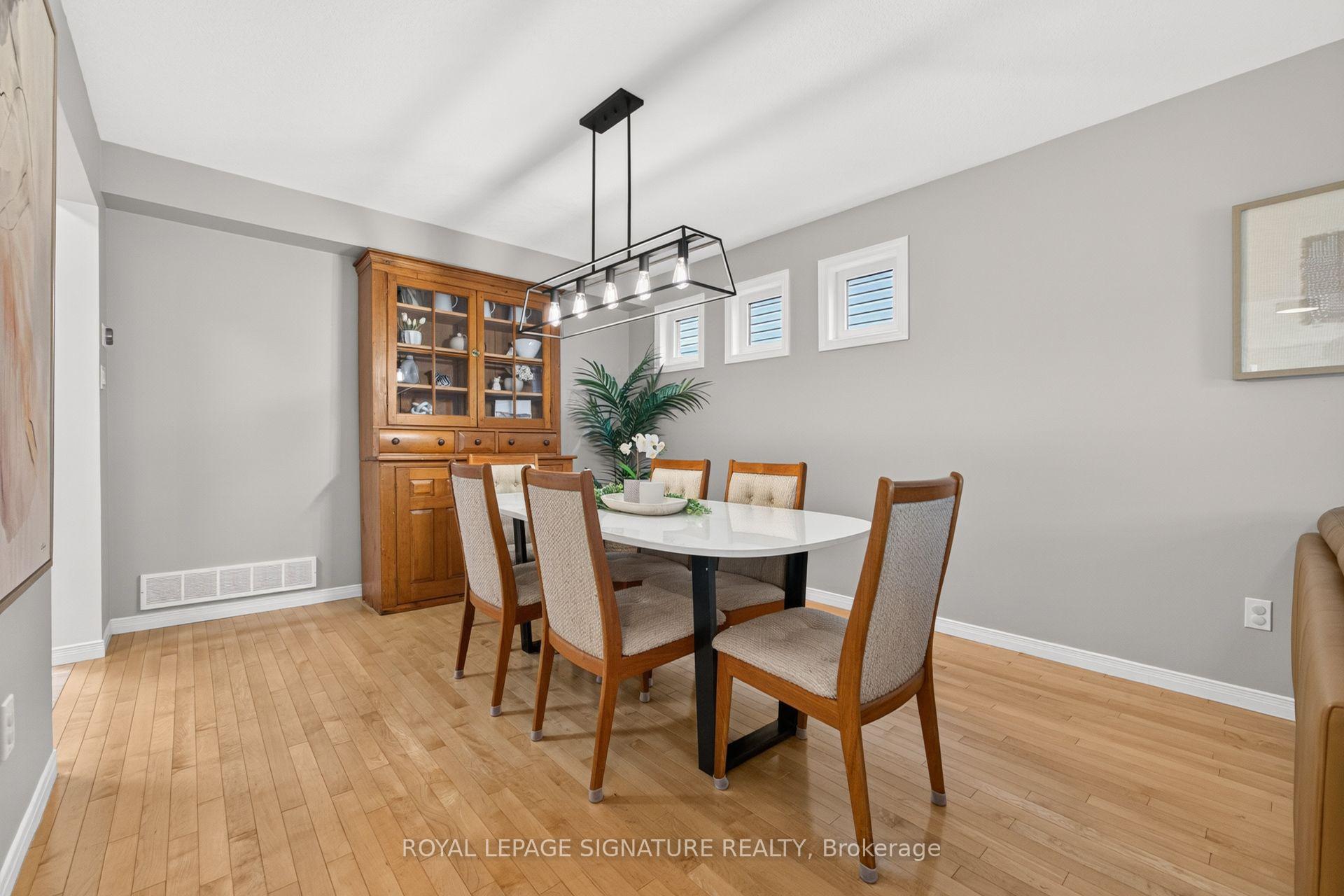 Photo 23 of 16 Pine Ridge Drive, Guelph, Pineridge/Westminster Woods — HOMEH