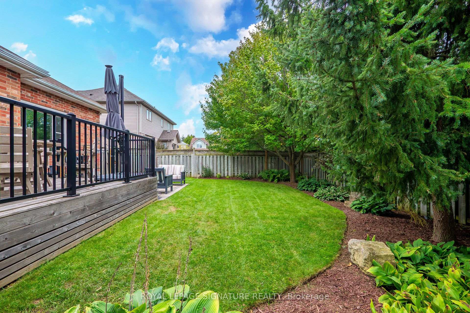 Photo 49 of 16 Pine Ridge Drive, Guelph, Pineridge/Westminster Woods — HOMEH