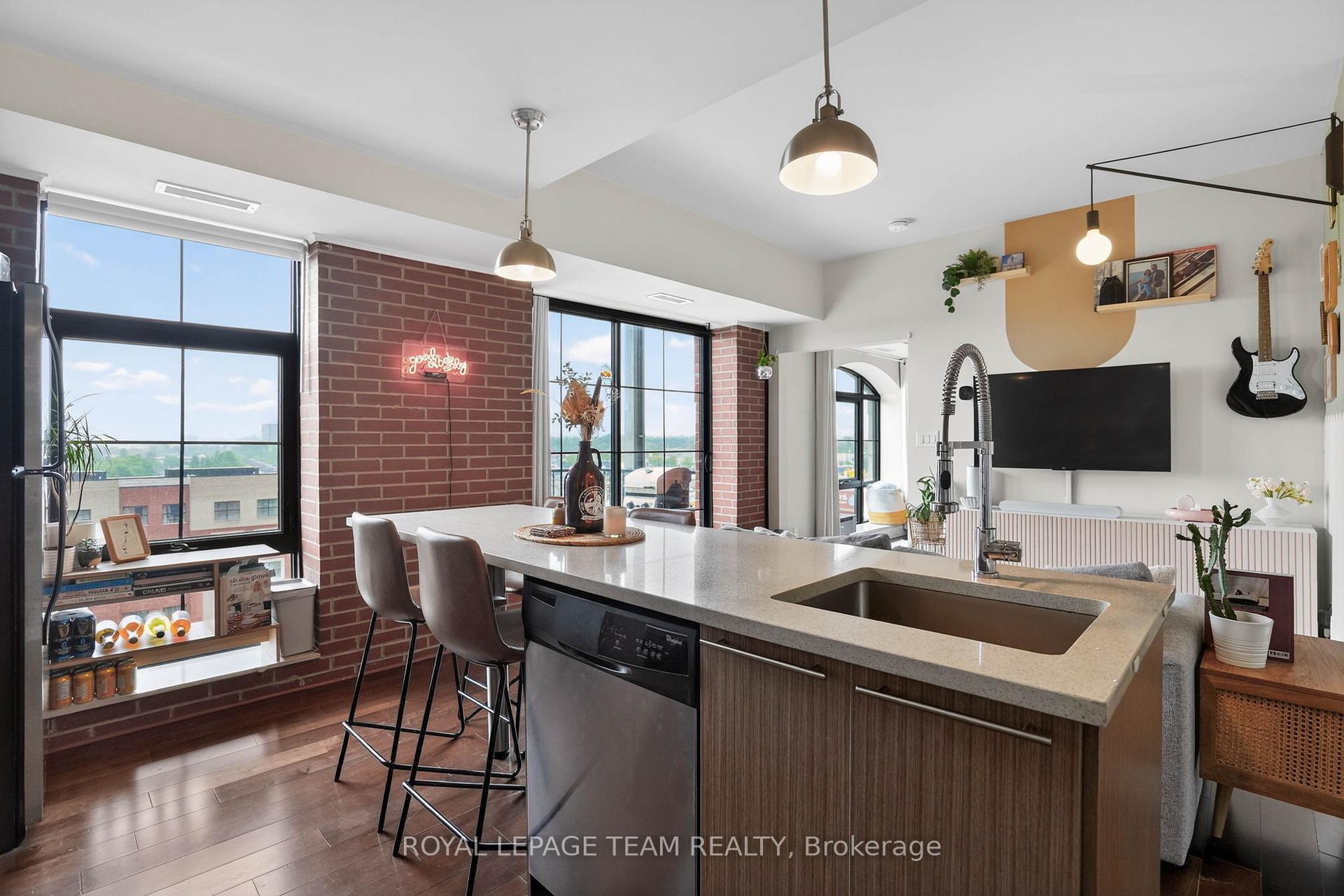 Photo 4 of Unit 808, 555 Anand Private, Ottawa, Riverside Park South — HOMEH