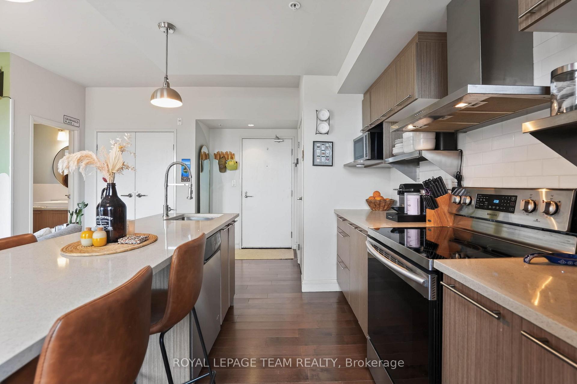 Photo 5 of Unit 808, 555 Anand Private, Ottawa, Riverside Park South — HOMEH