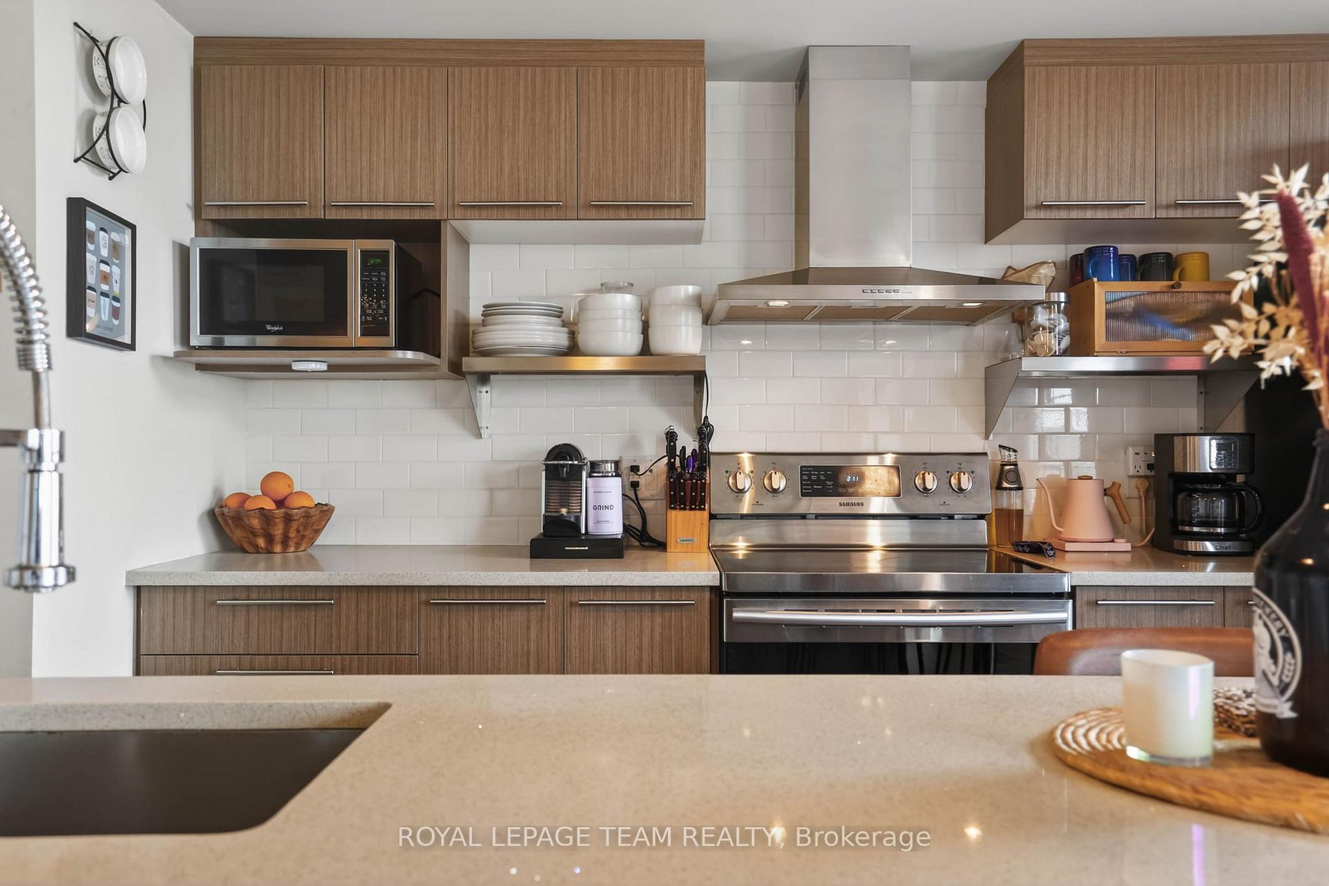 Photo 10 of Unit 808, 555 Anand Private, Ottawa, Riverside Park South — HOMEH