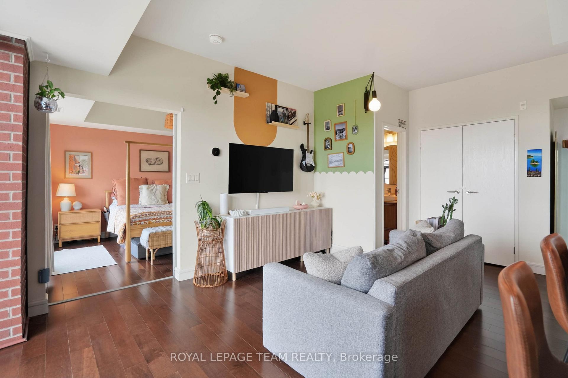 Photo 12 of Unit 808, 555 Anand Private, Ottawa, Riverside Park South — HOMEH