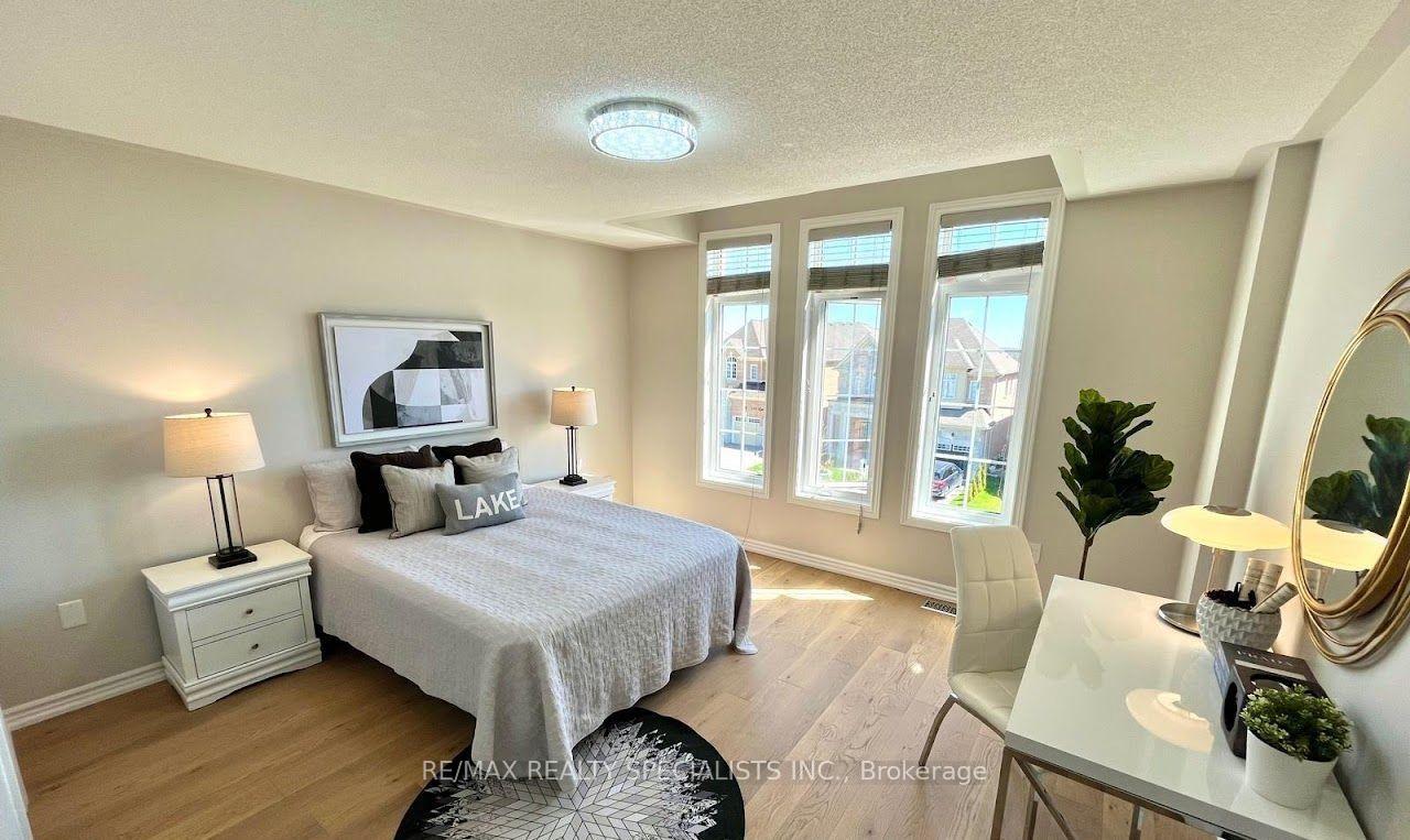 Photo 21 of 186 Lyle Drive, Clarington, Bowmanville — HOMEH