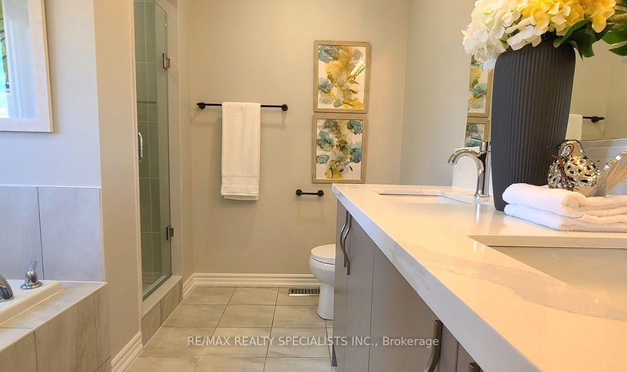 Photo 23 of 186 Lyle Drive, Clarington, Bowmanville — HOMEH