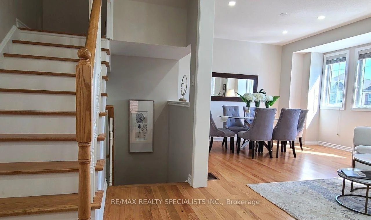 Photo 9 of 186 Lyle Drive, Clarington, Bowmanville — HOMEH