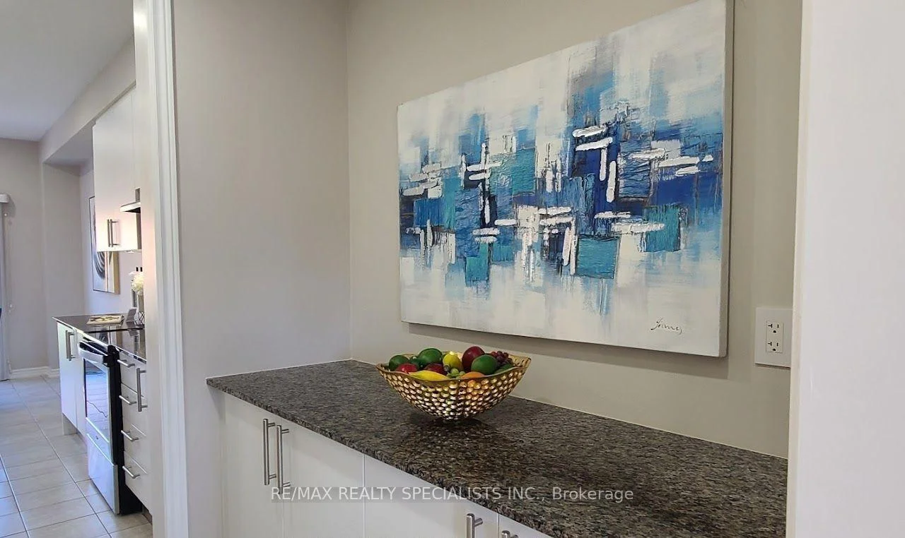 Photo 12 of 186 Lyle Drive, Clarington, Bowmanville — HOMEH